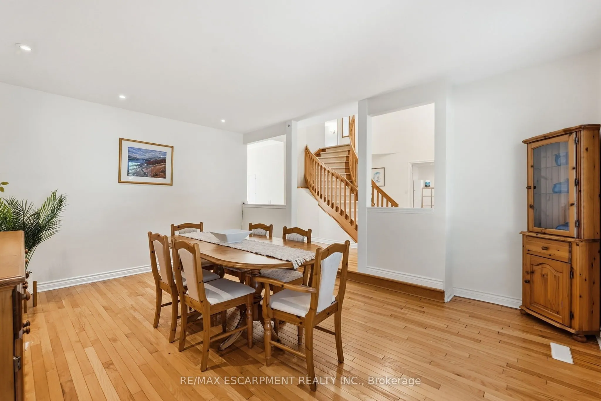 77 Flanders Drive