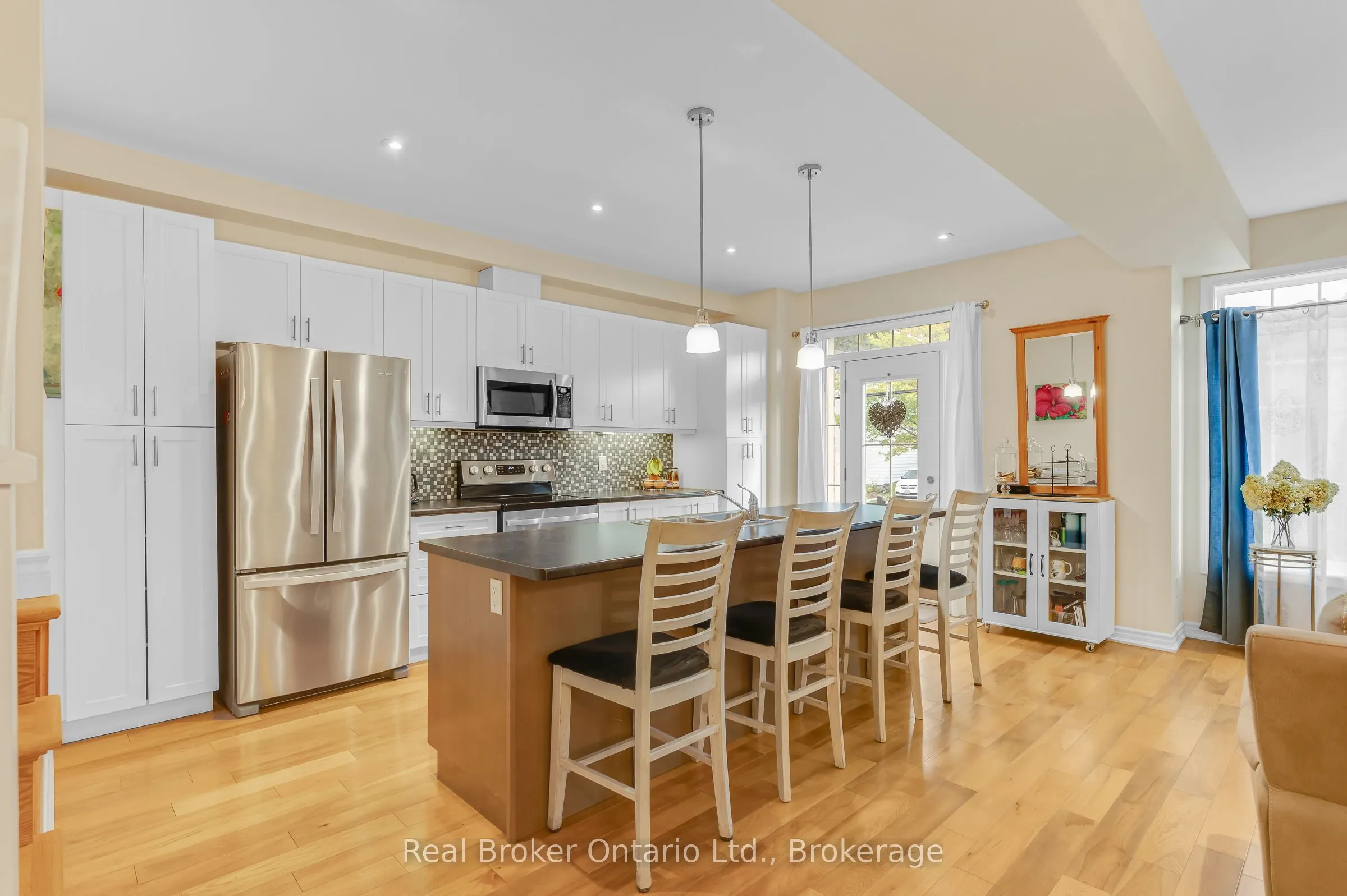 80 Willow Street #77