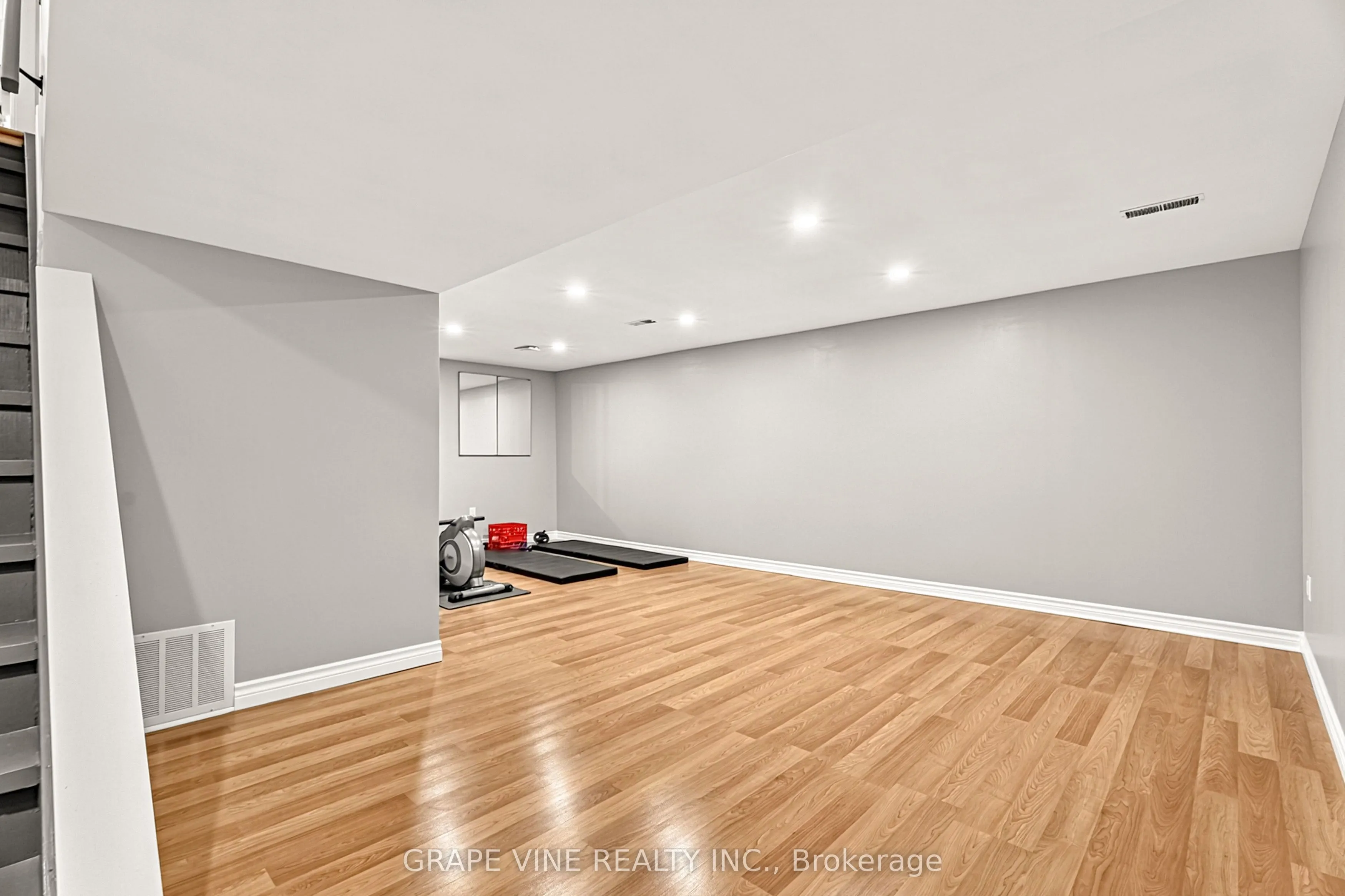 1323 Fernwood Drive