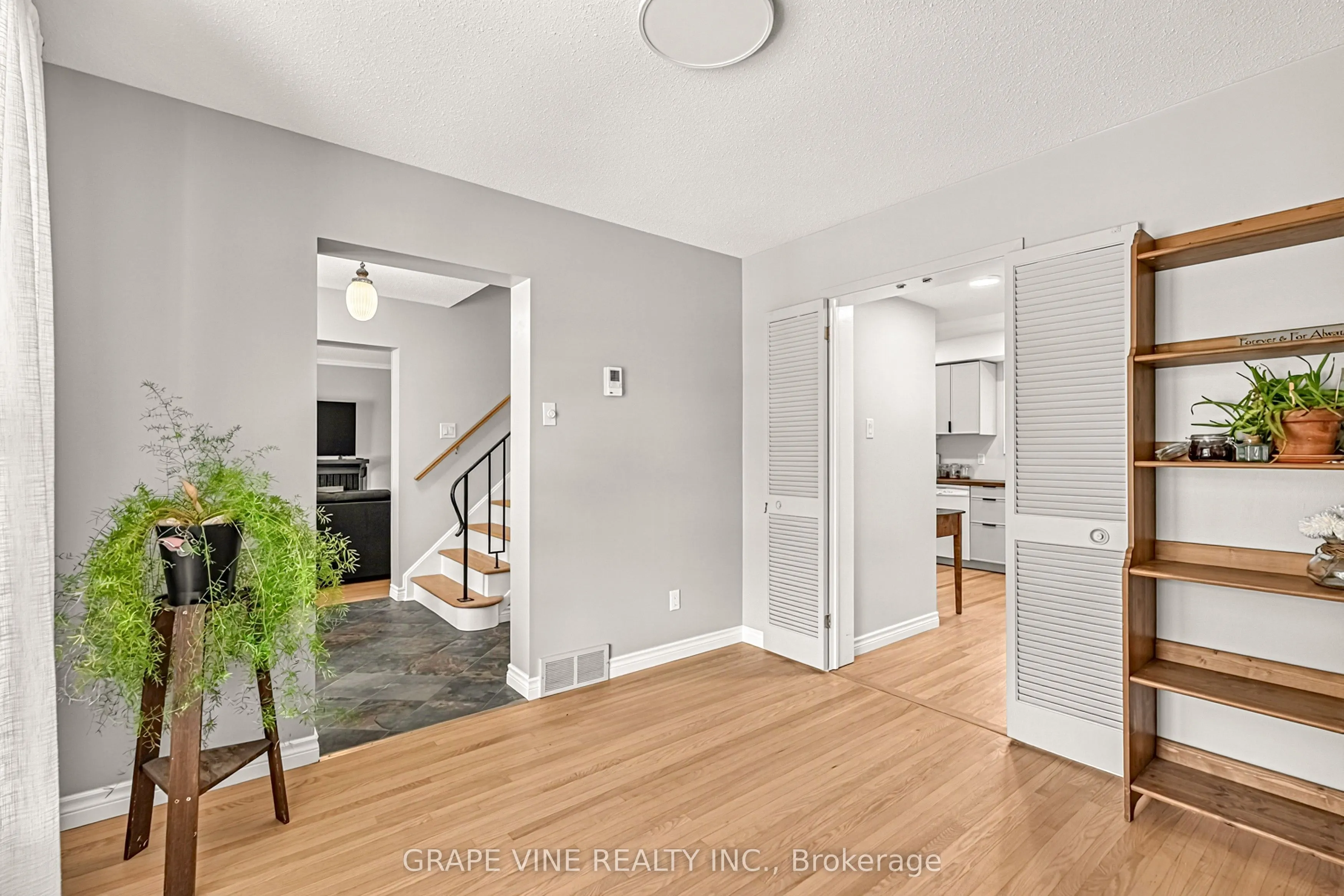 1323 Fernwood Drive