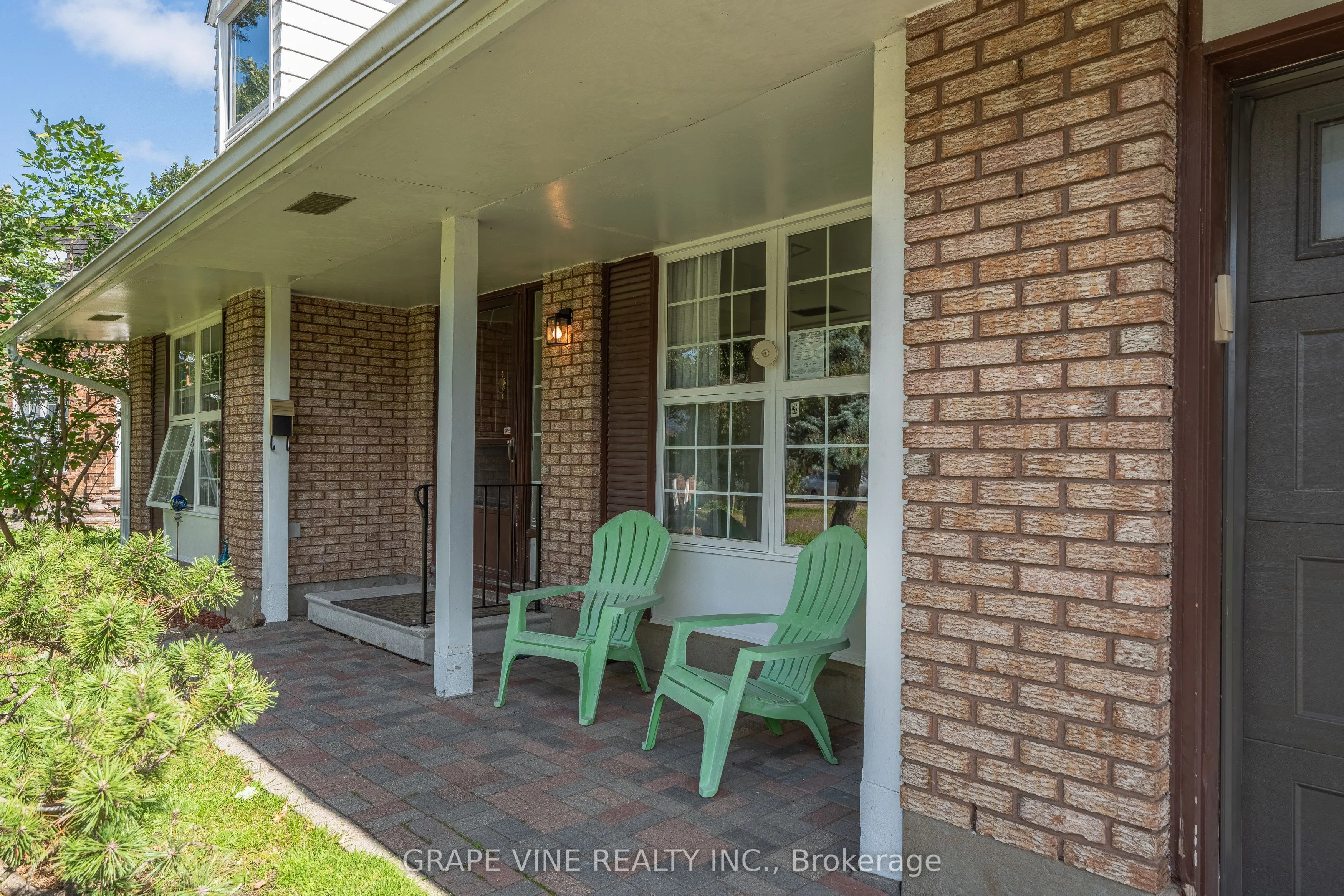 1323 Fernwood Drive