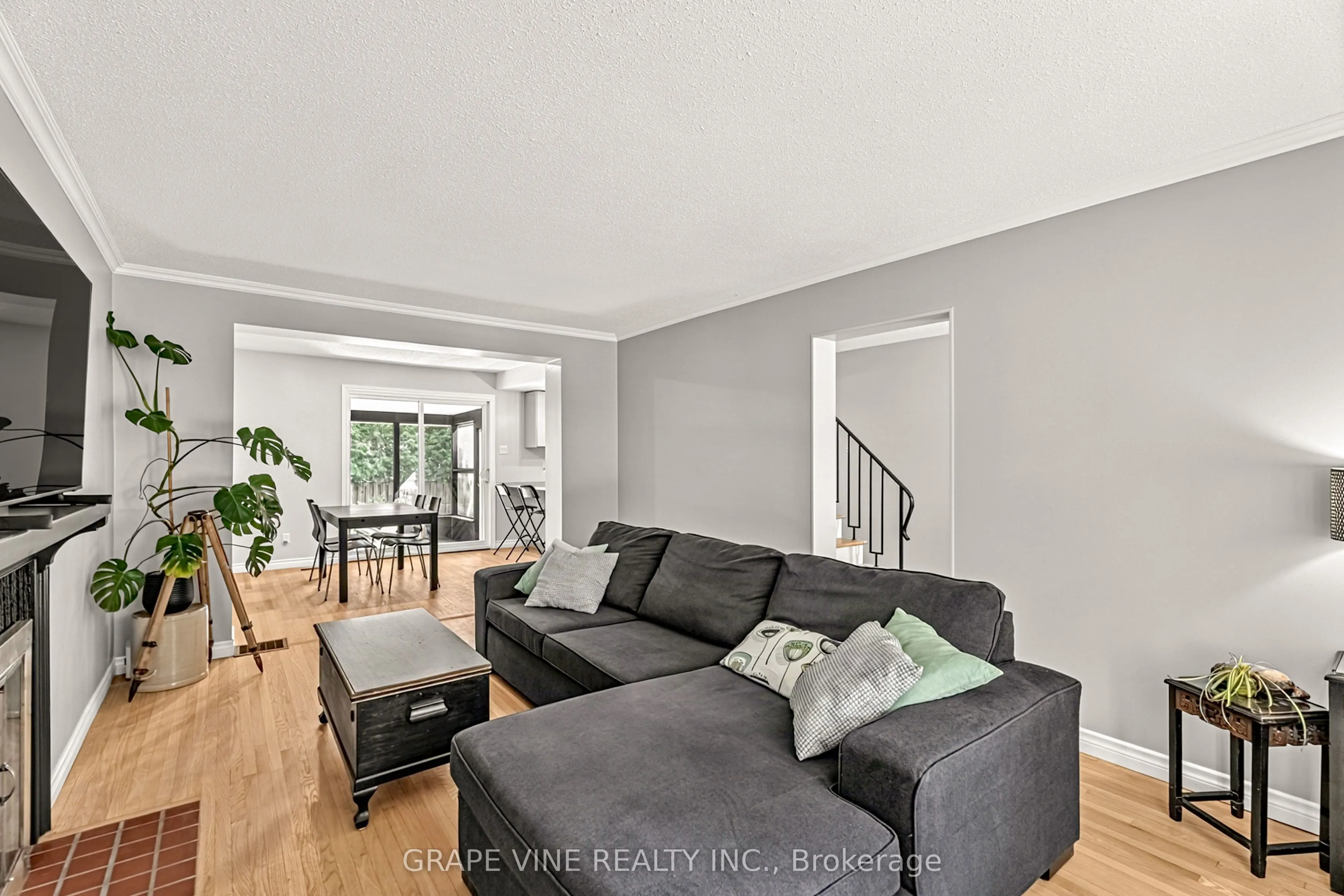 1323 Fernwood Drive