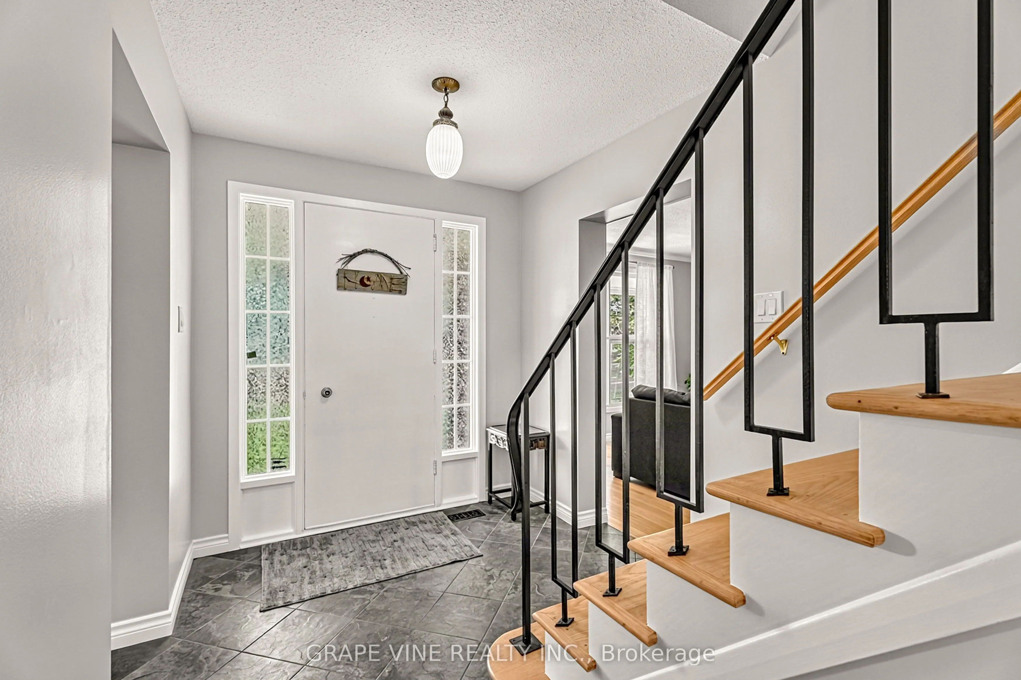 1323 Fernwood Drive