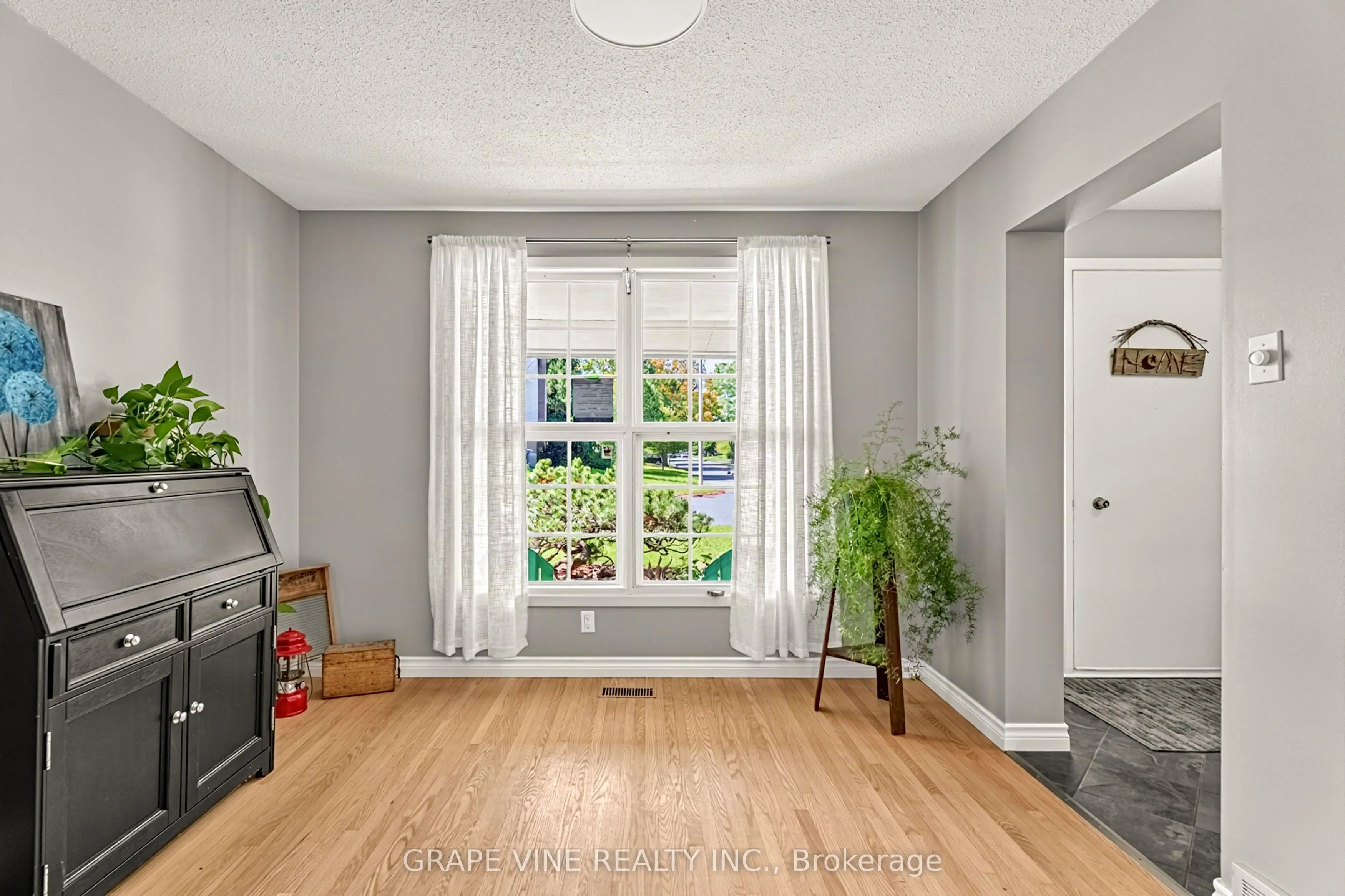 1323 Fernwood Drive