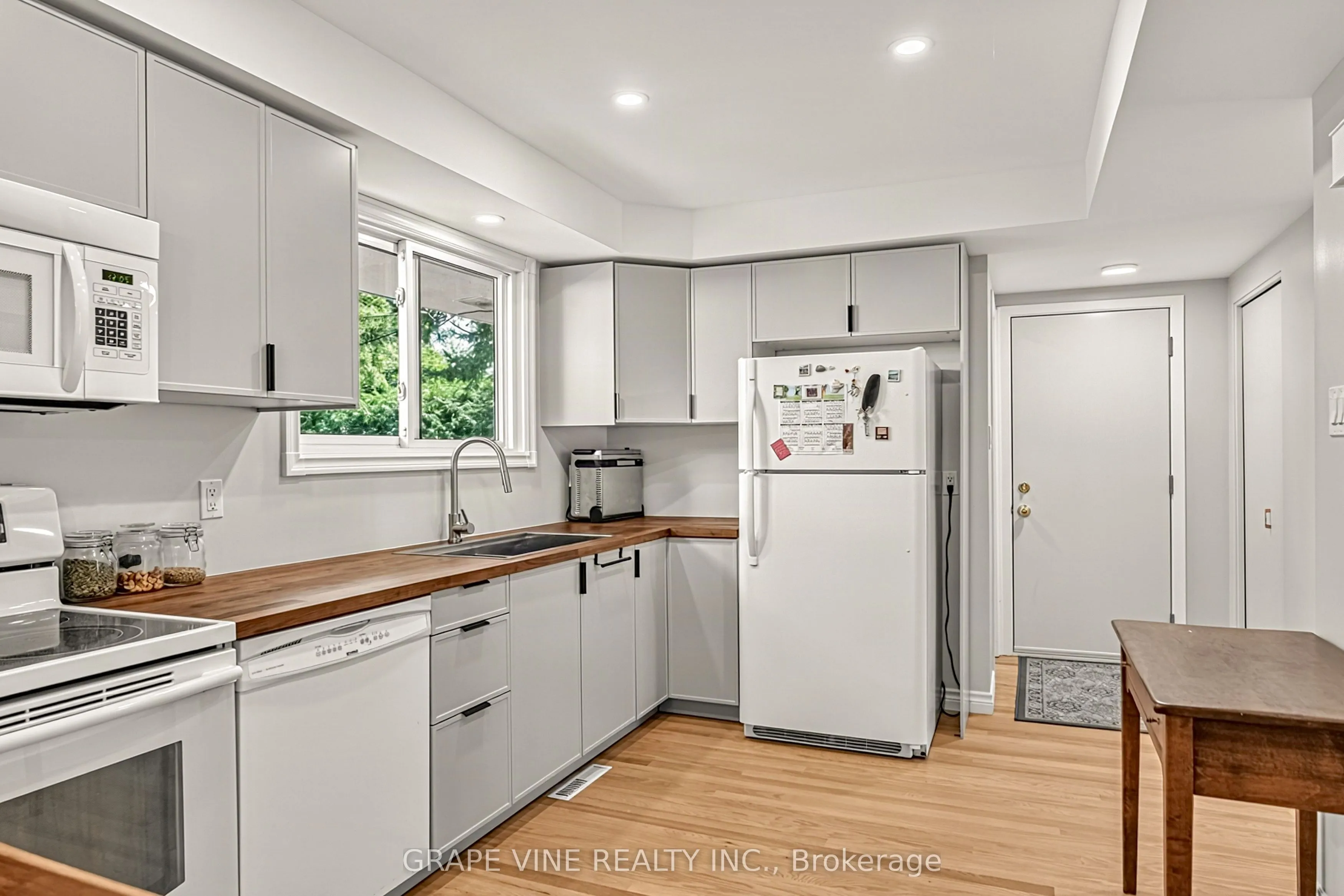 1323 Fernwood Drive