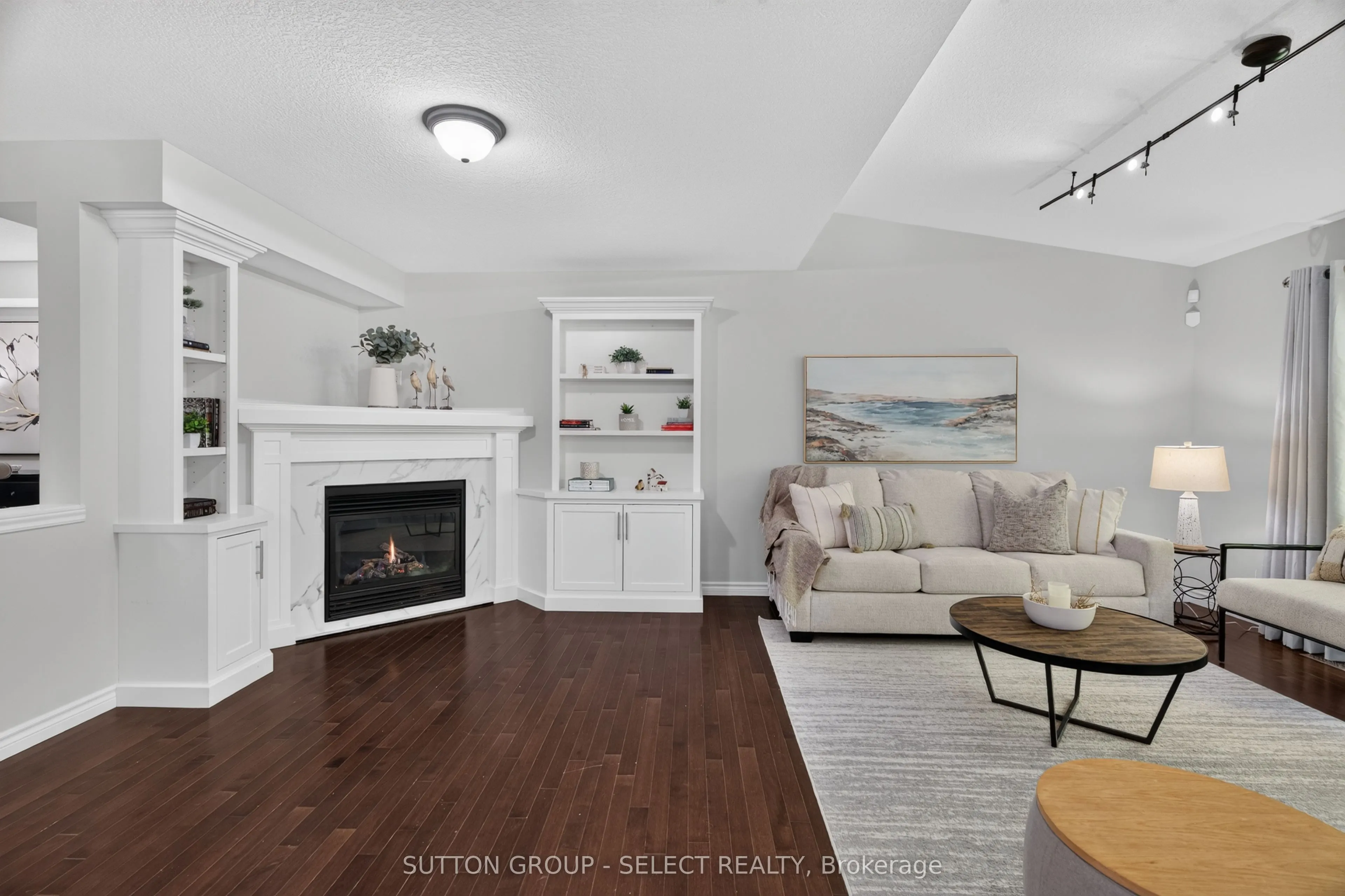 713 Silverfox Place