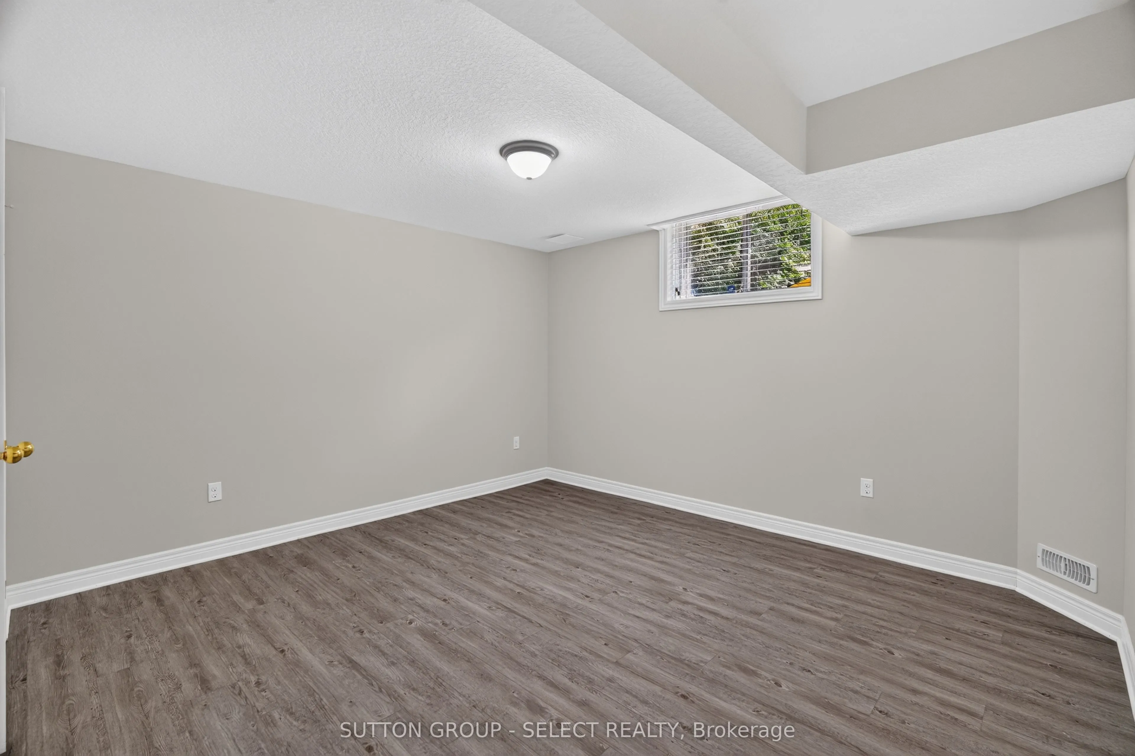 713 Silverfox Place