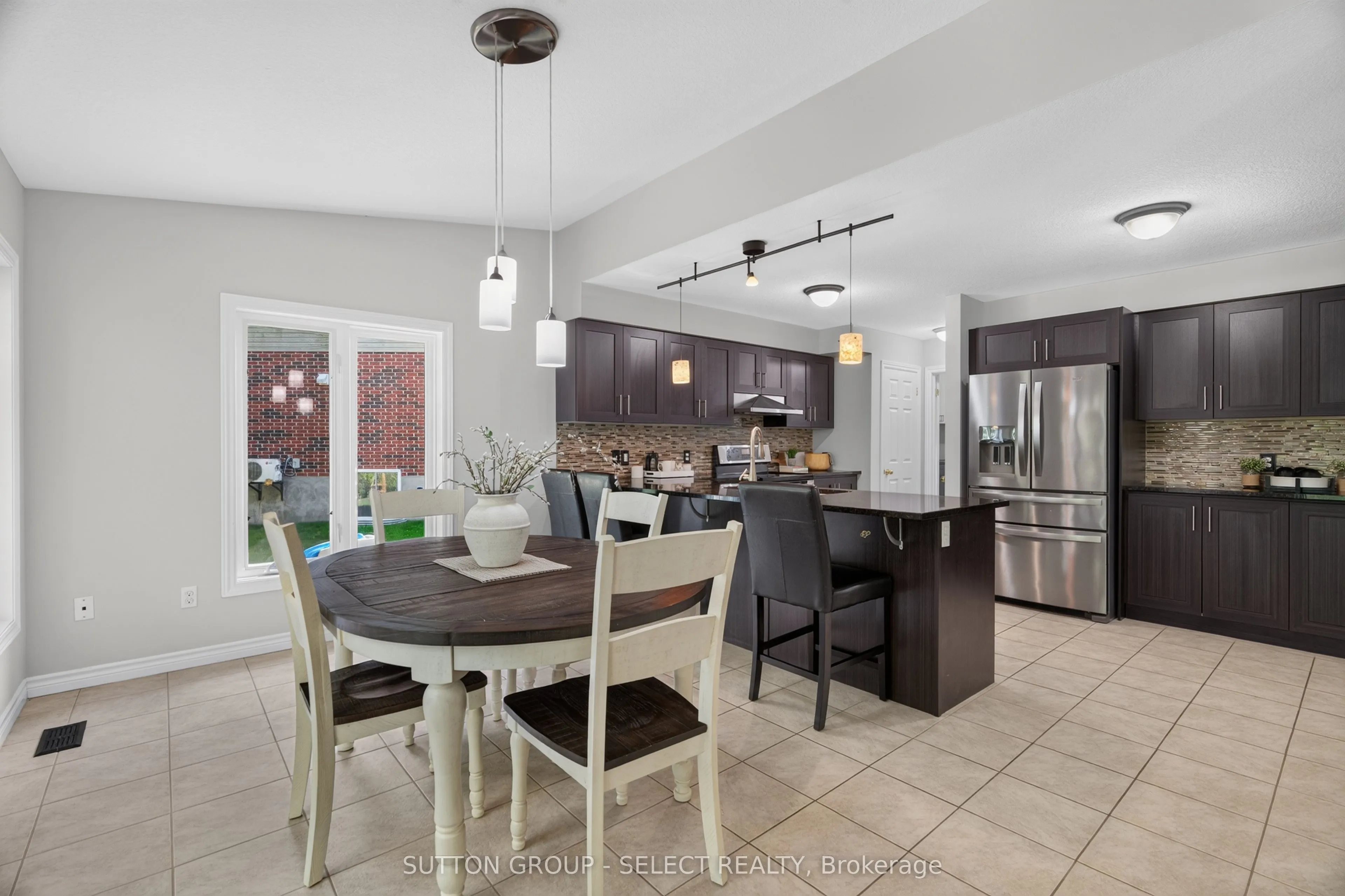 713 Silverfox Place
