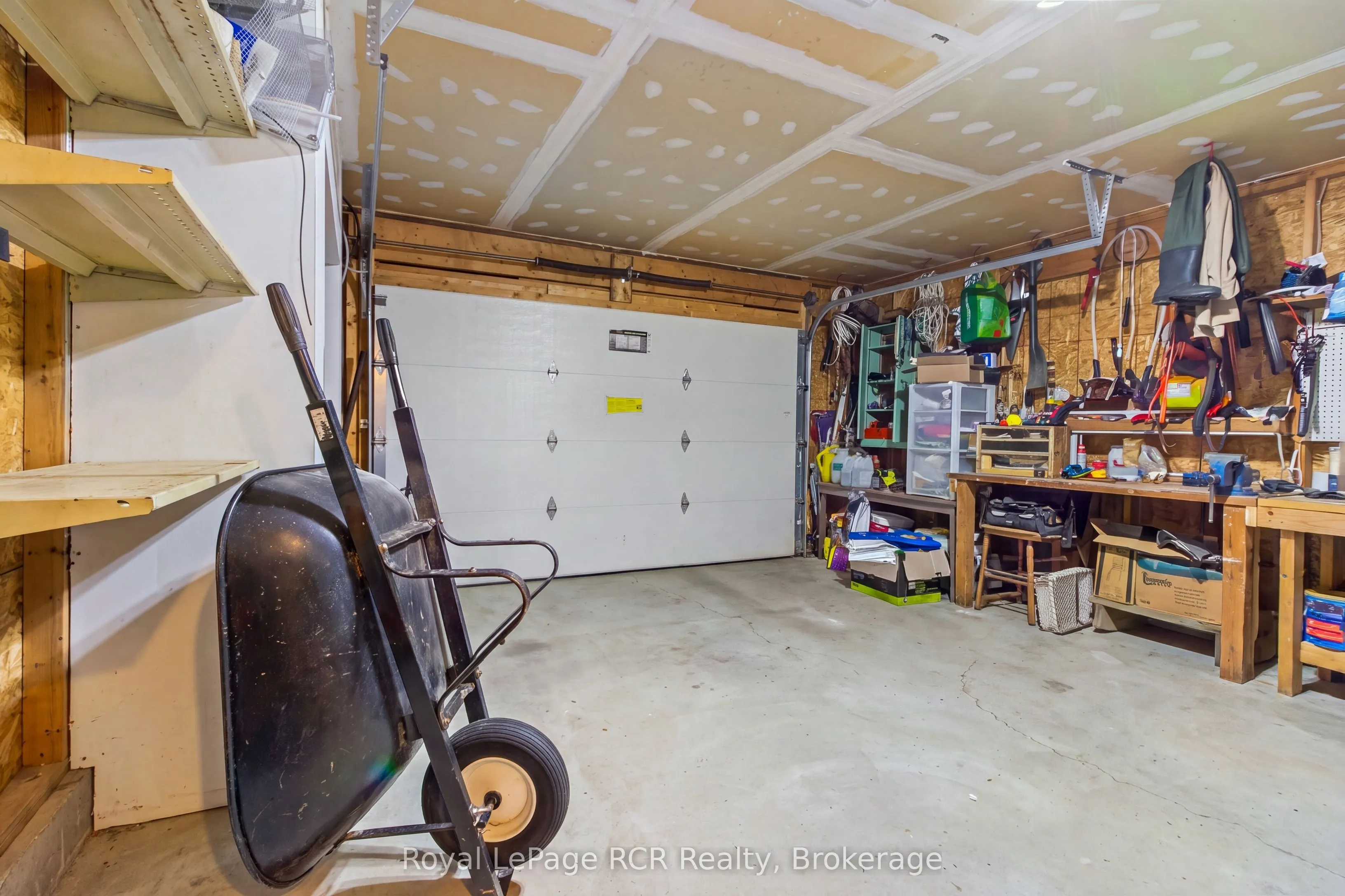 50 Hansen Drive S