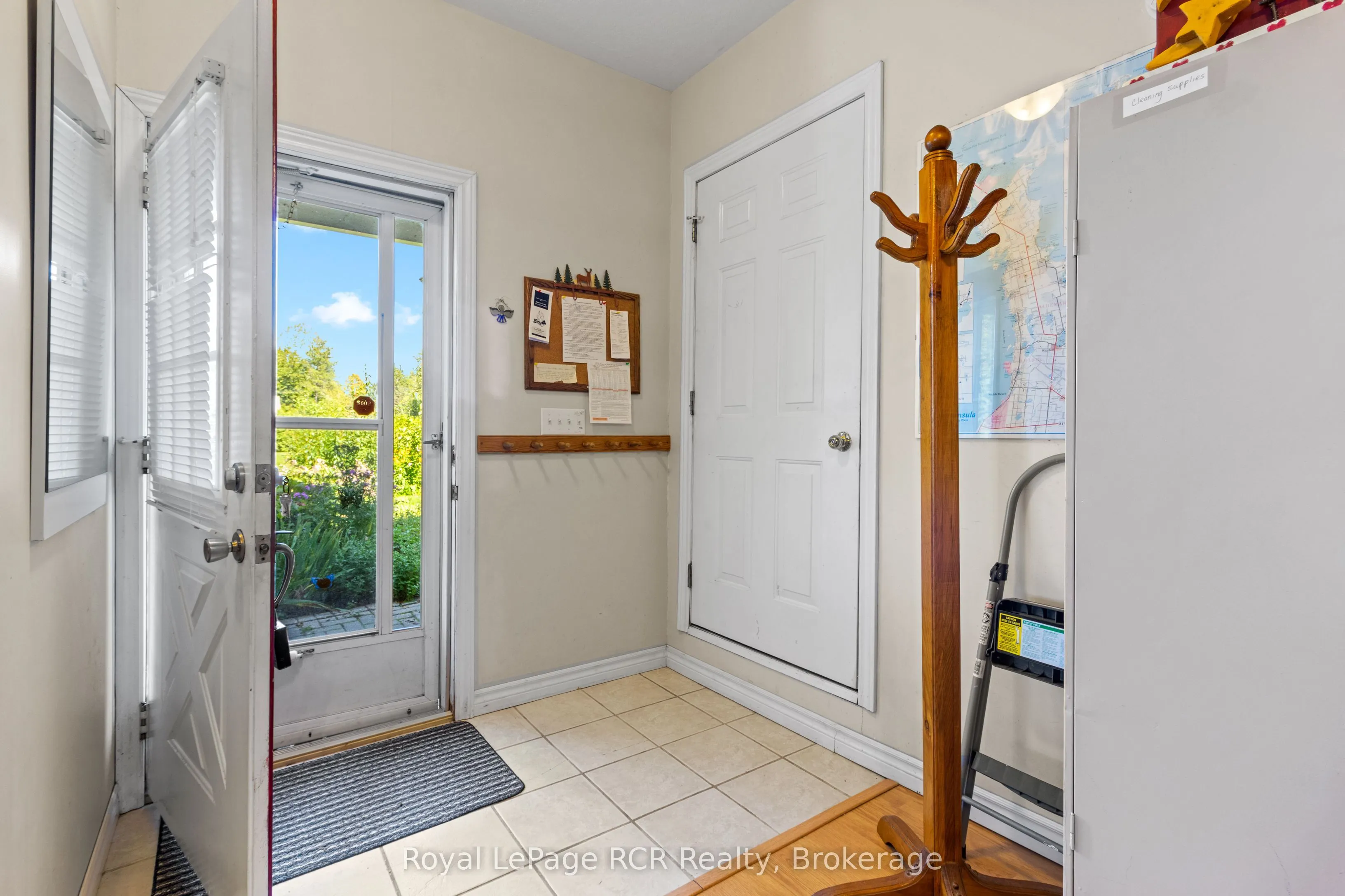 50 Hansen Drive S