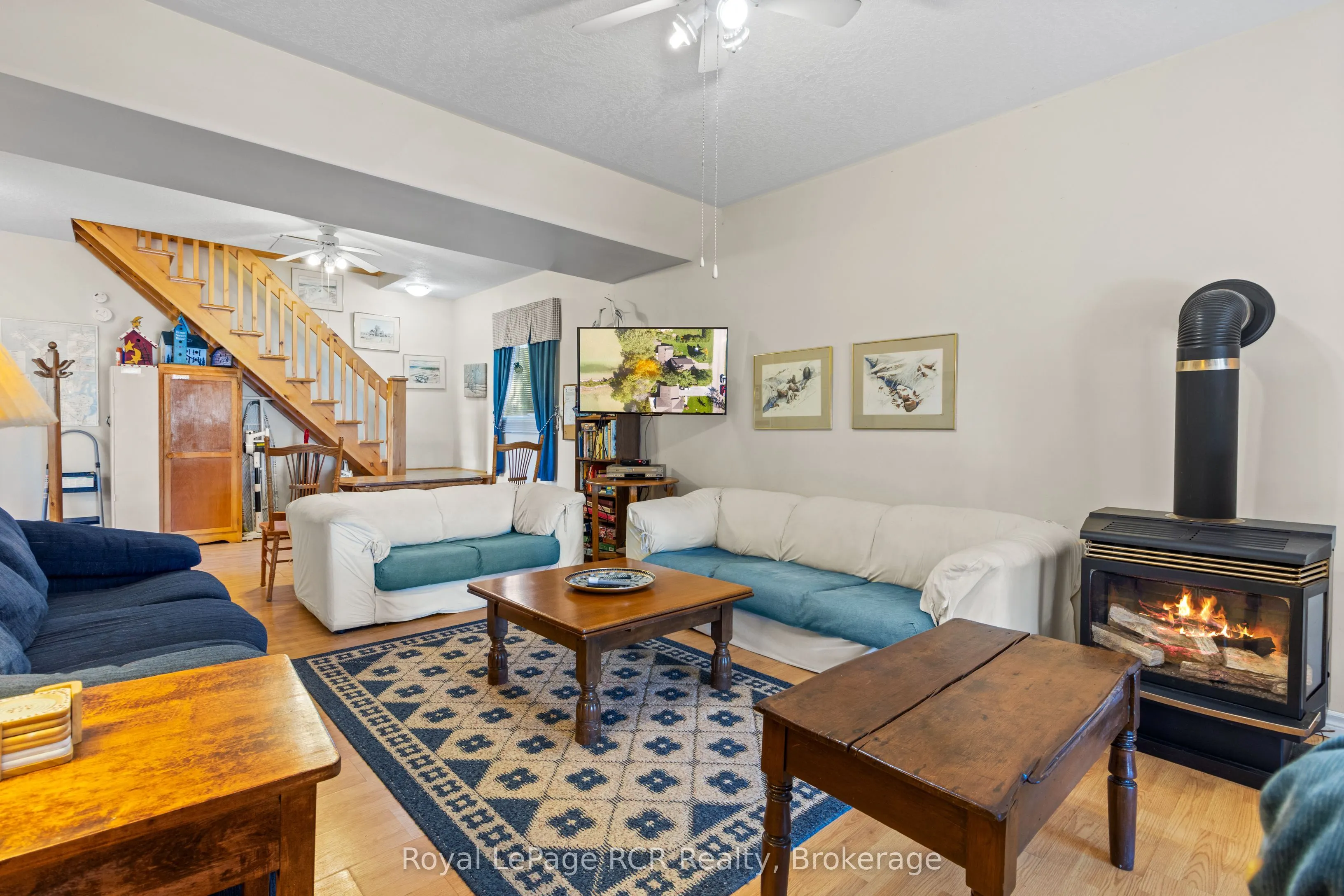 50 Hansen Drive S