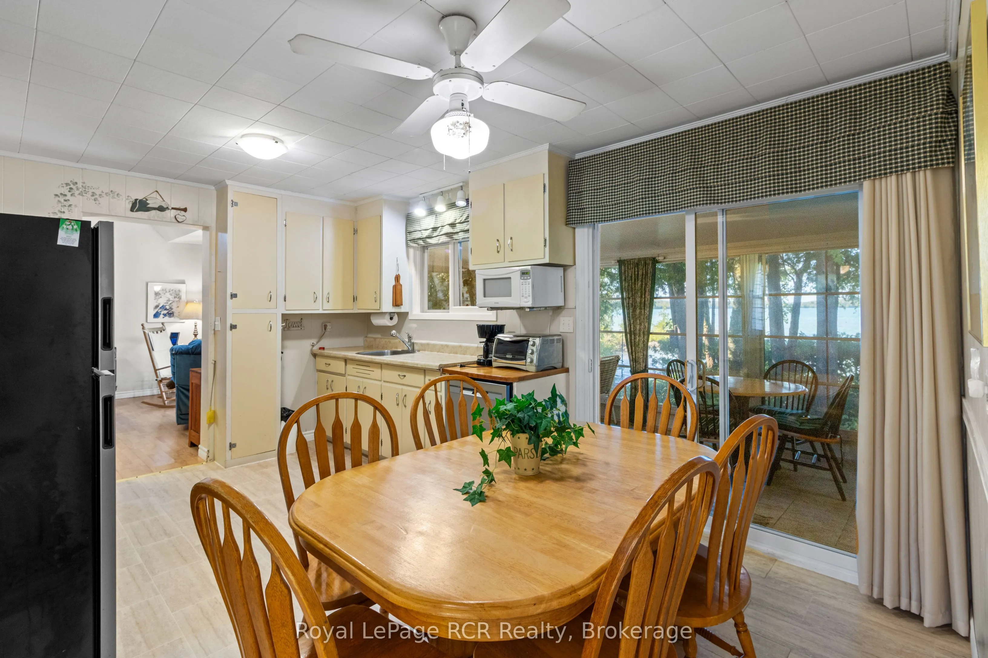 50 Hansen Drive S