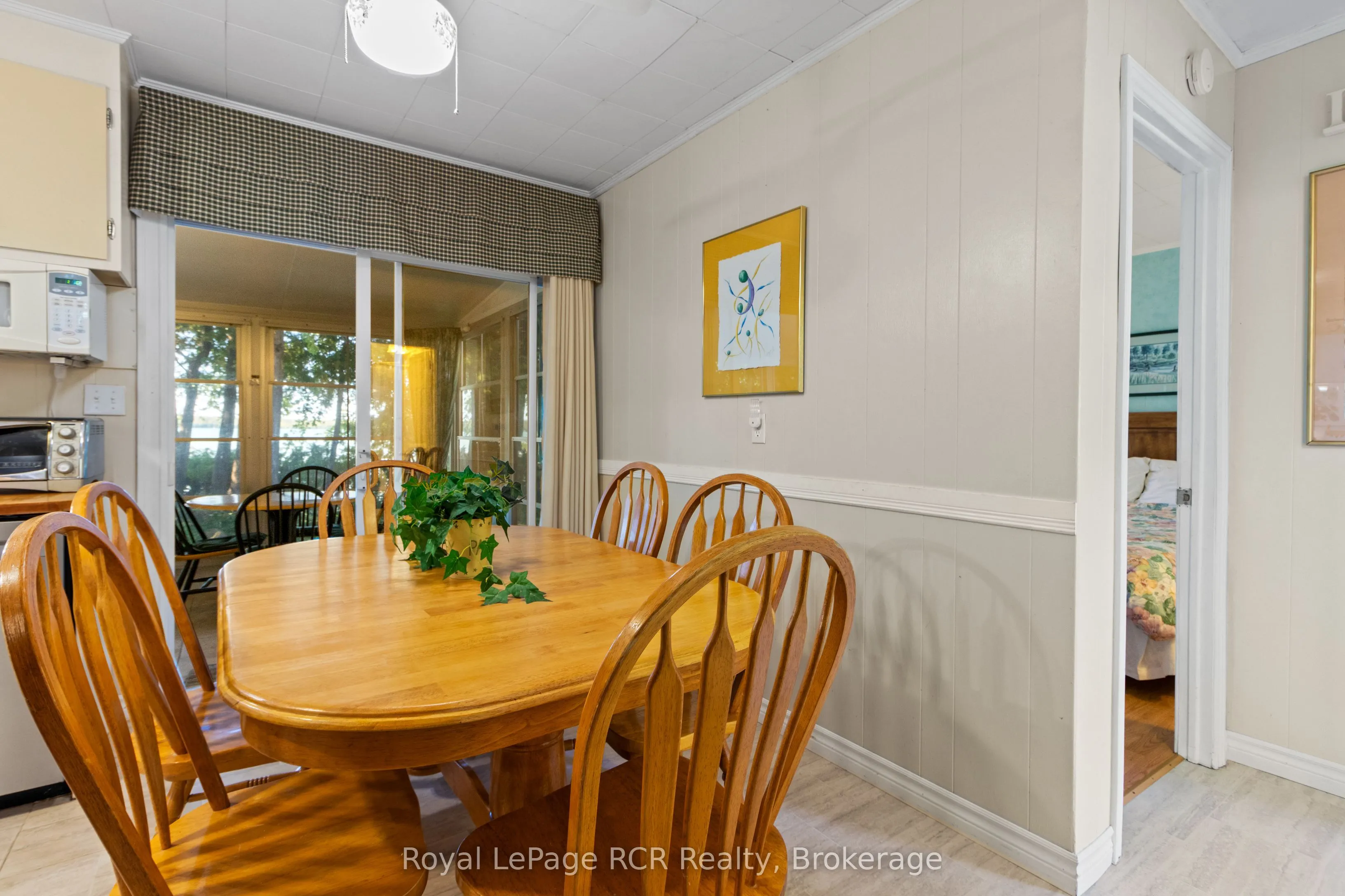 50 Hansen Drive S