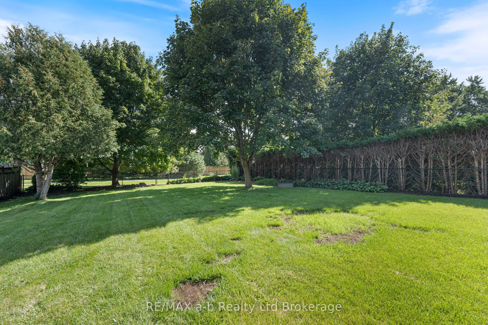 48 Denrich Avenue
