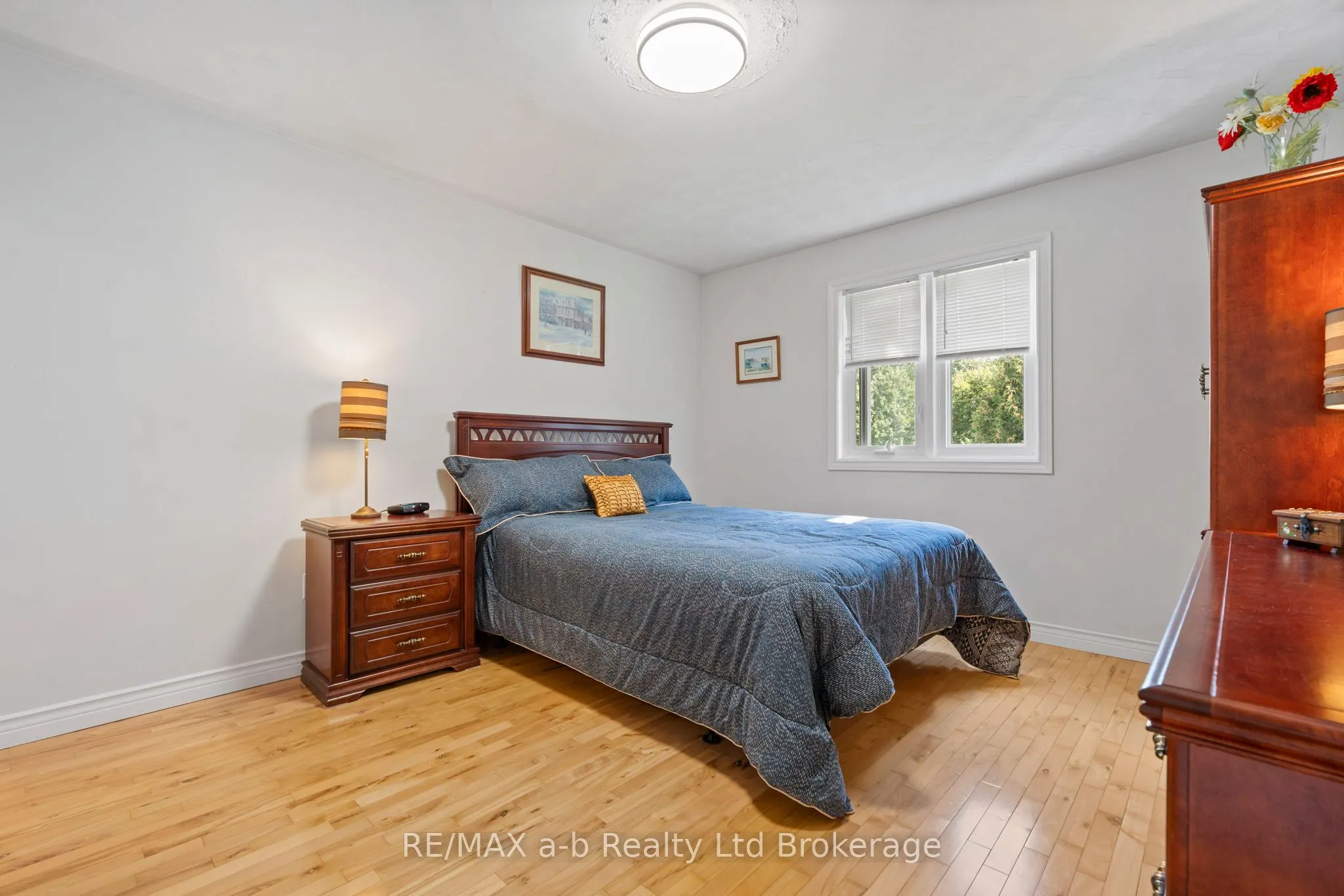 48 Denrich Avenue