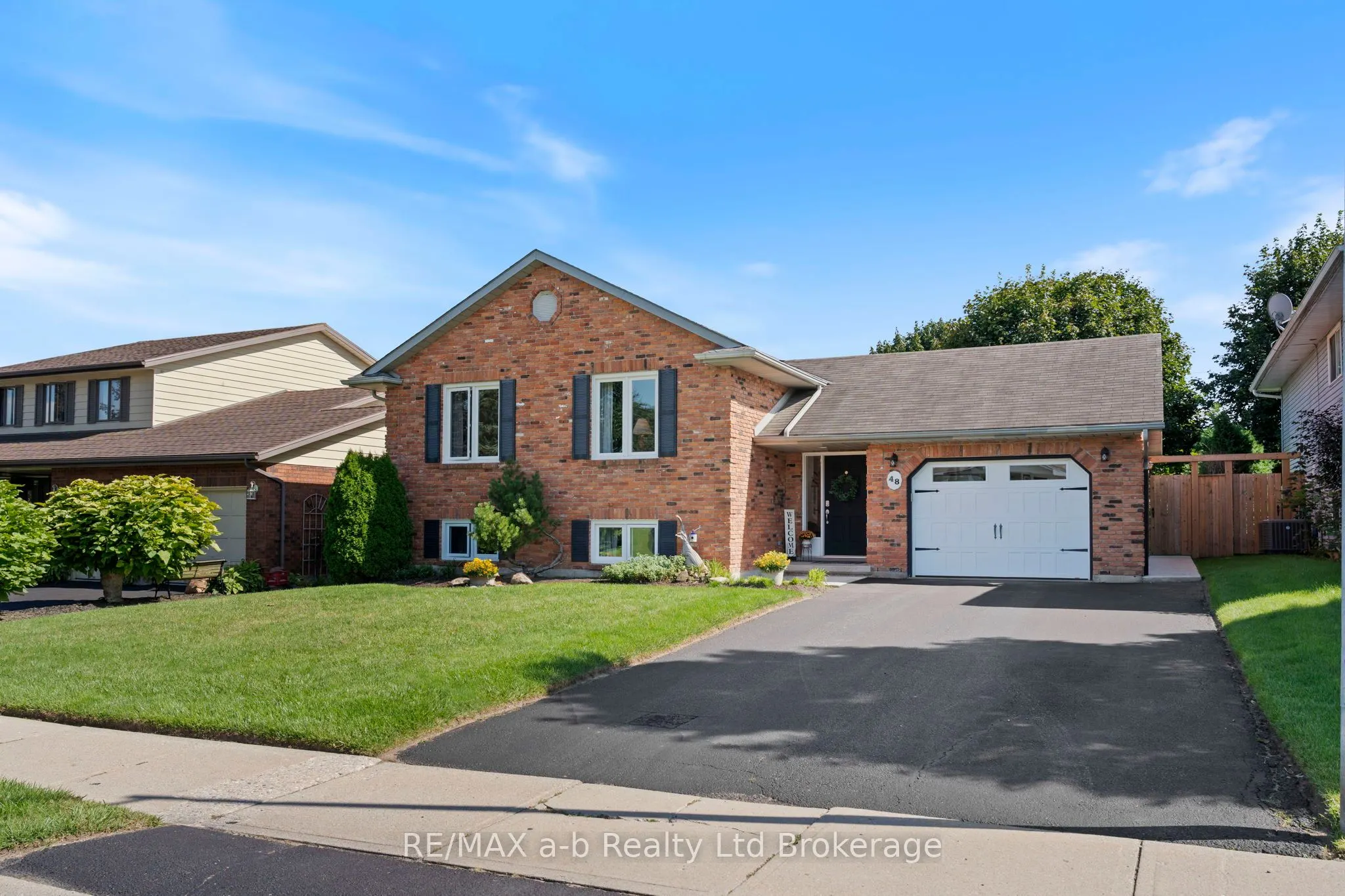 48 Denrich Avenue