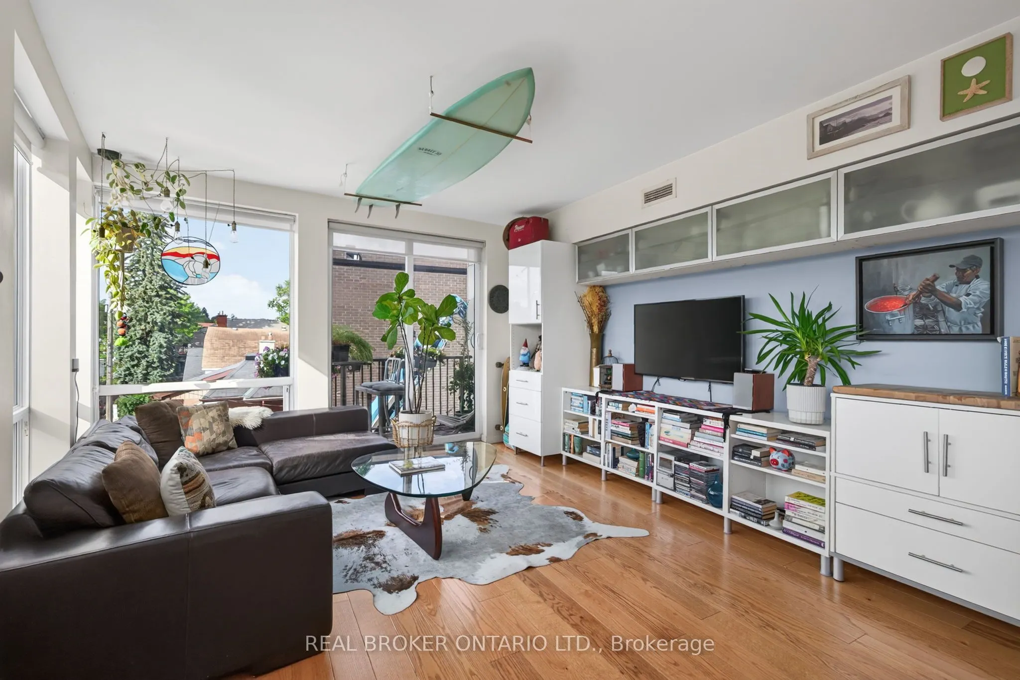 1014 Bank Street #305
