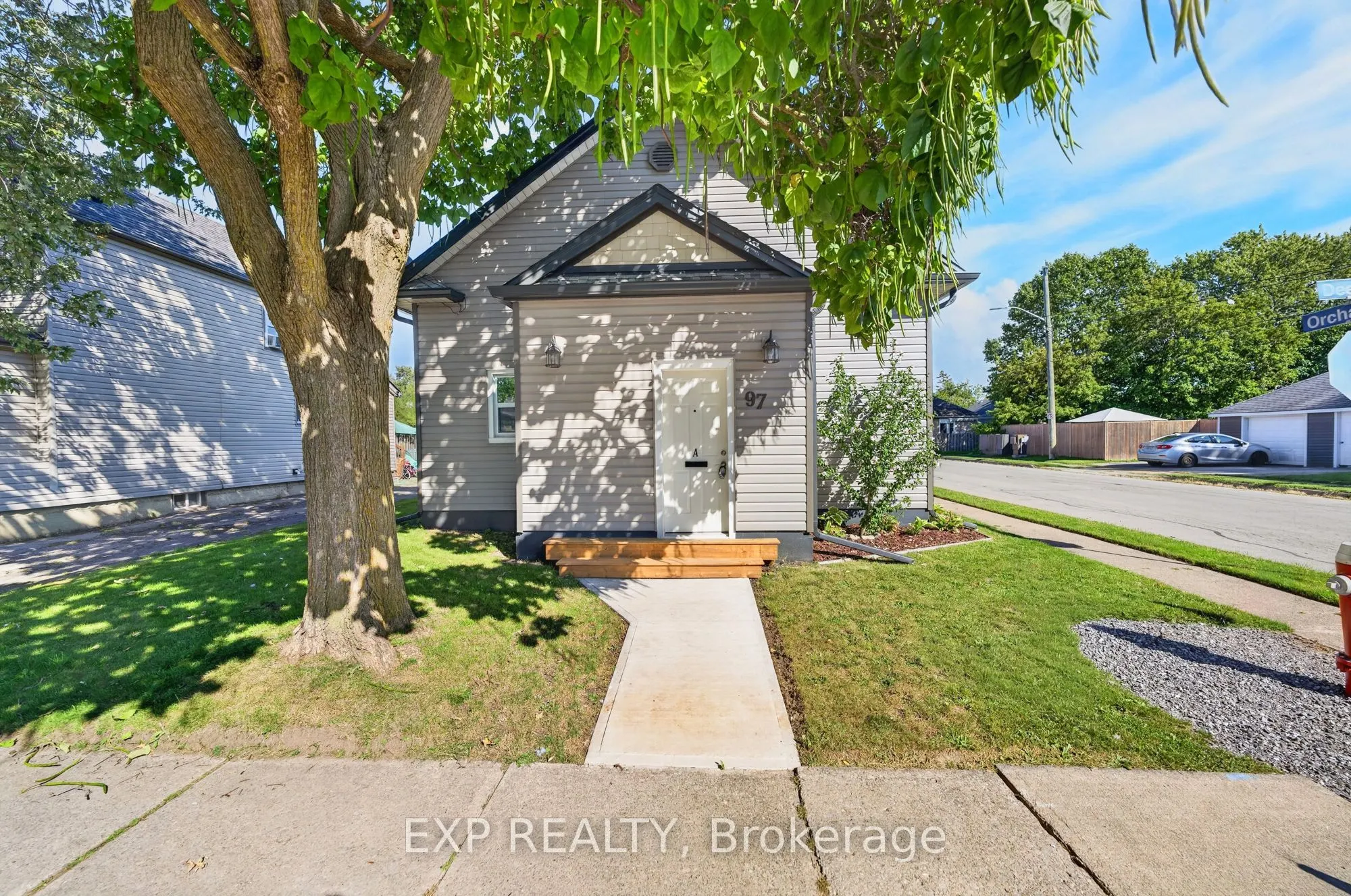 97 Deere Street