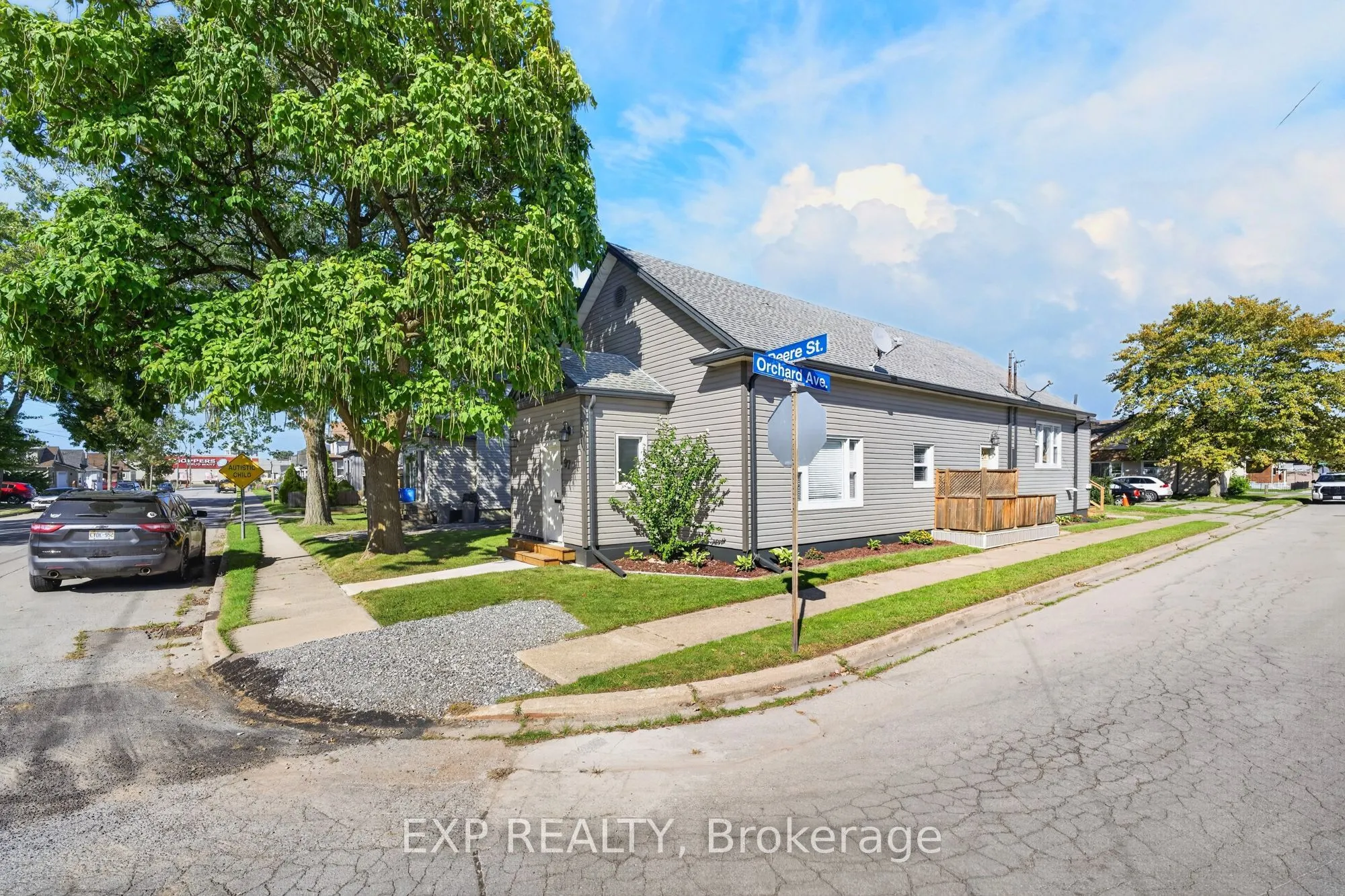 97 Deere Street