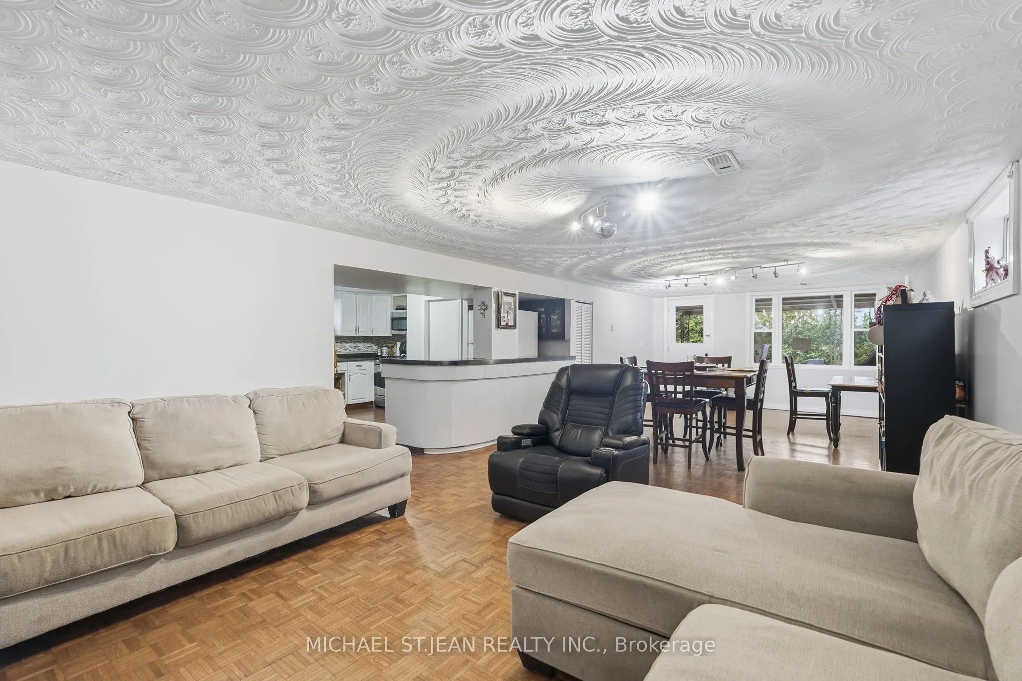 20 Nelligan Place