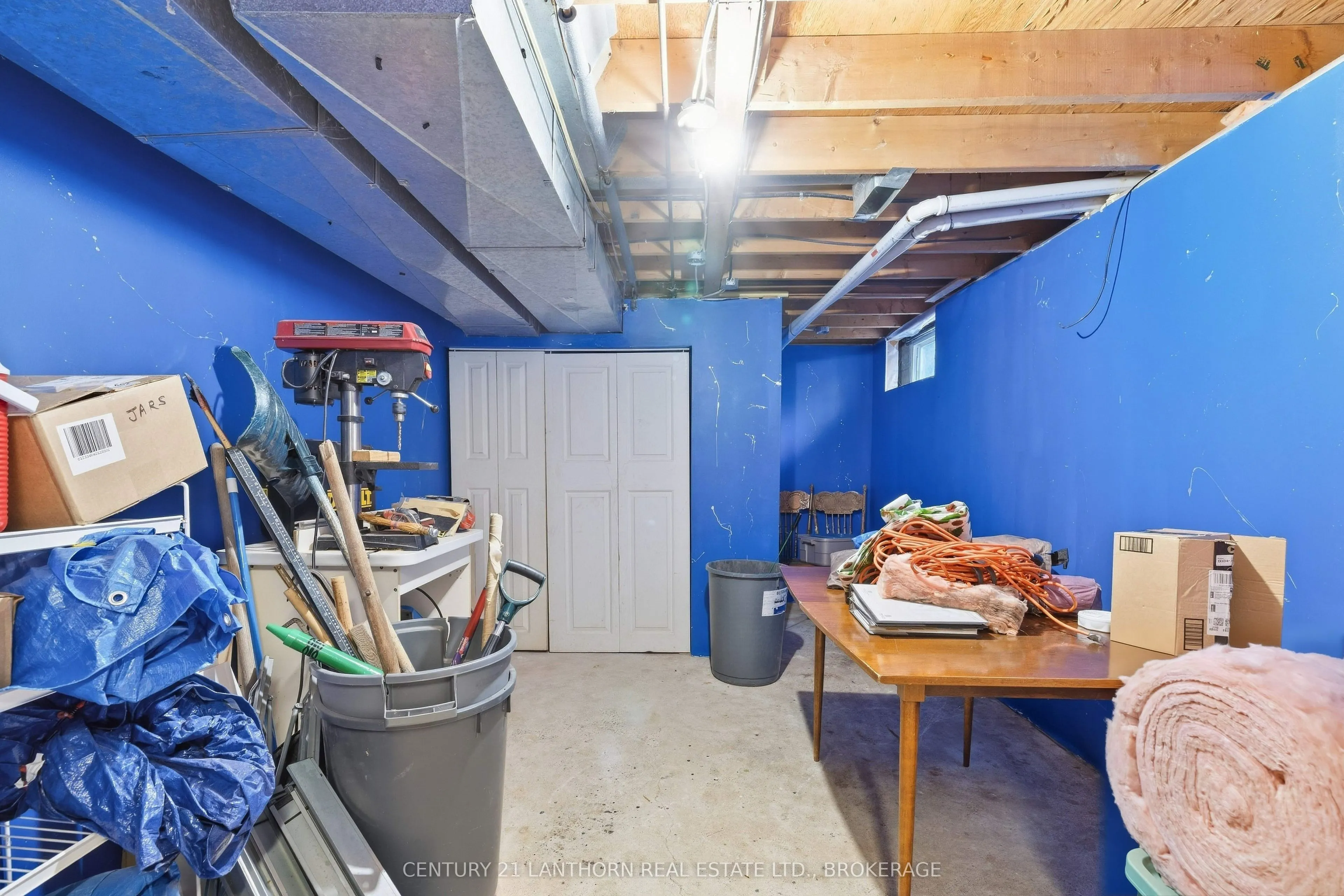 16 Winchester Drive #8