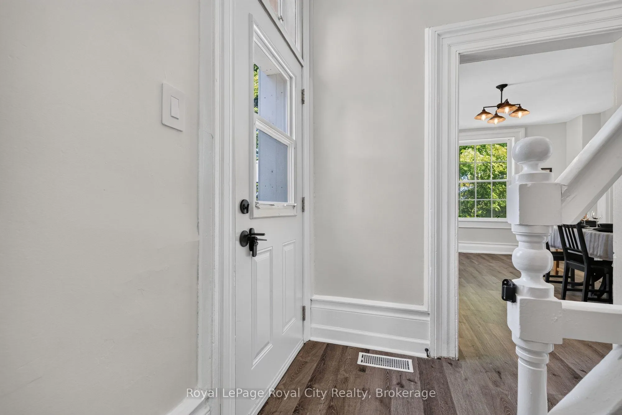 393 Main Street S