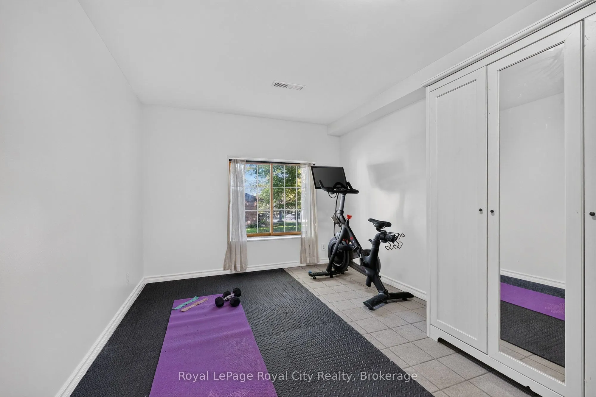 393 Main Street S