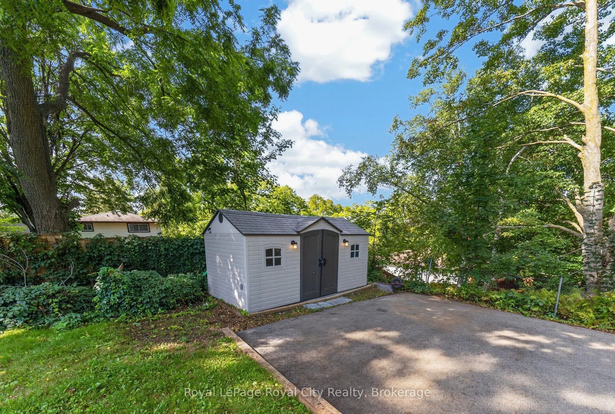 393 Main Street S