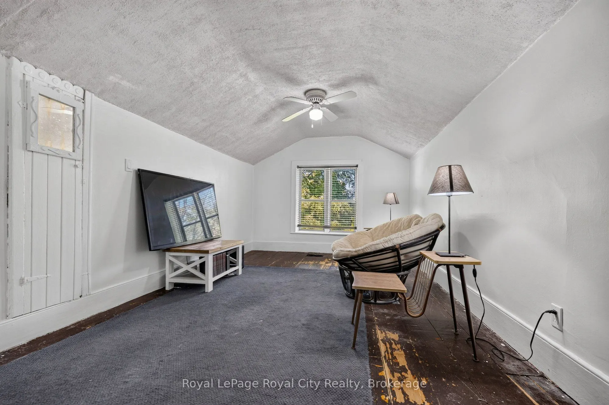 393 Main Street S