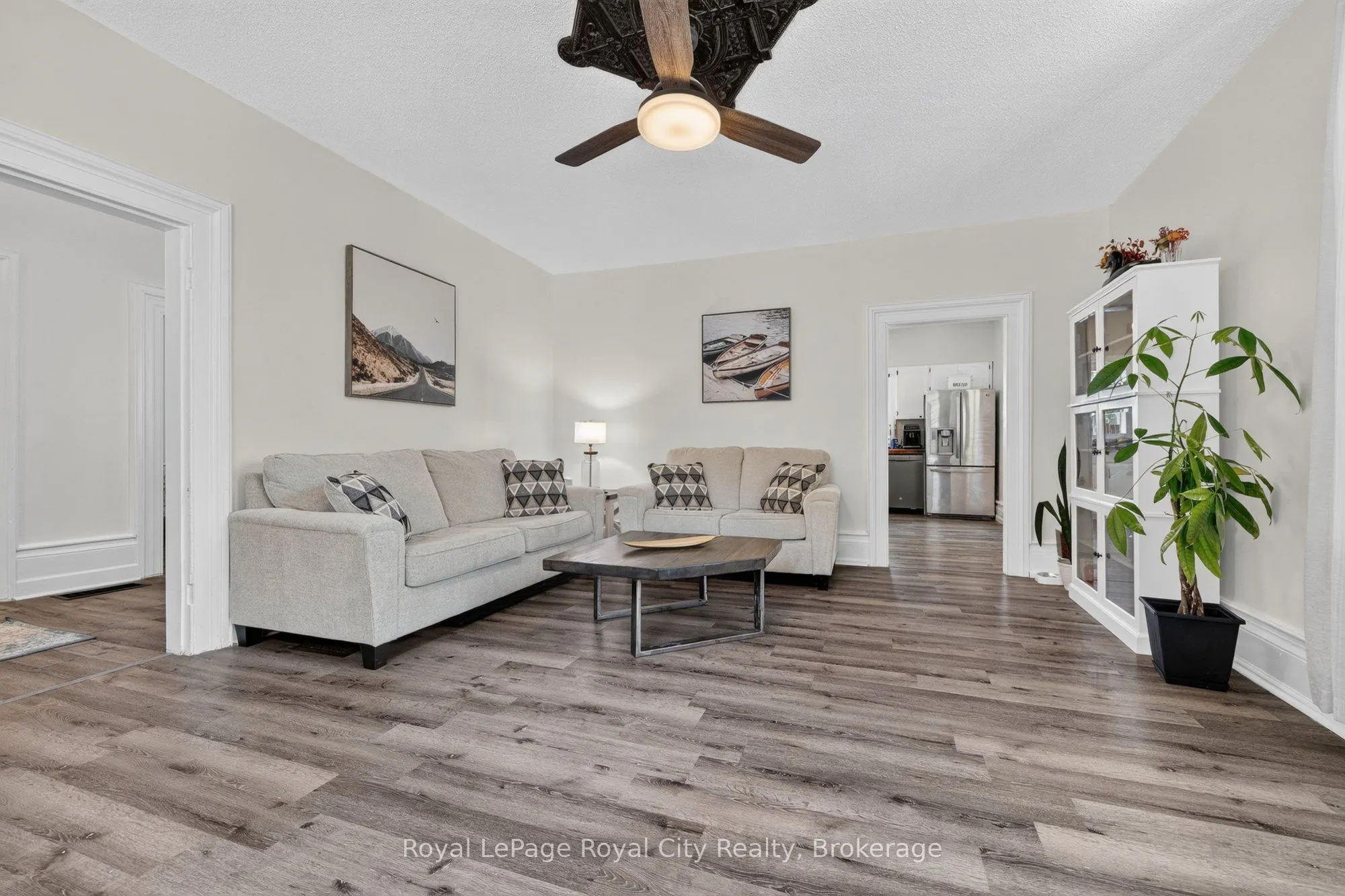 393 Main Street S