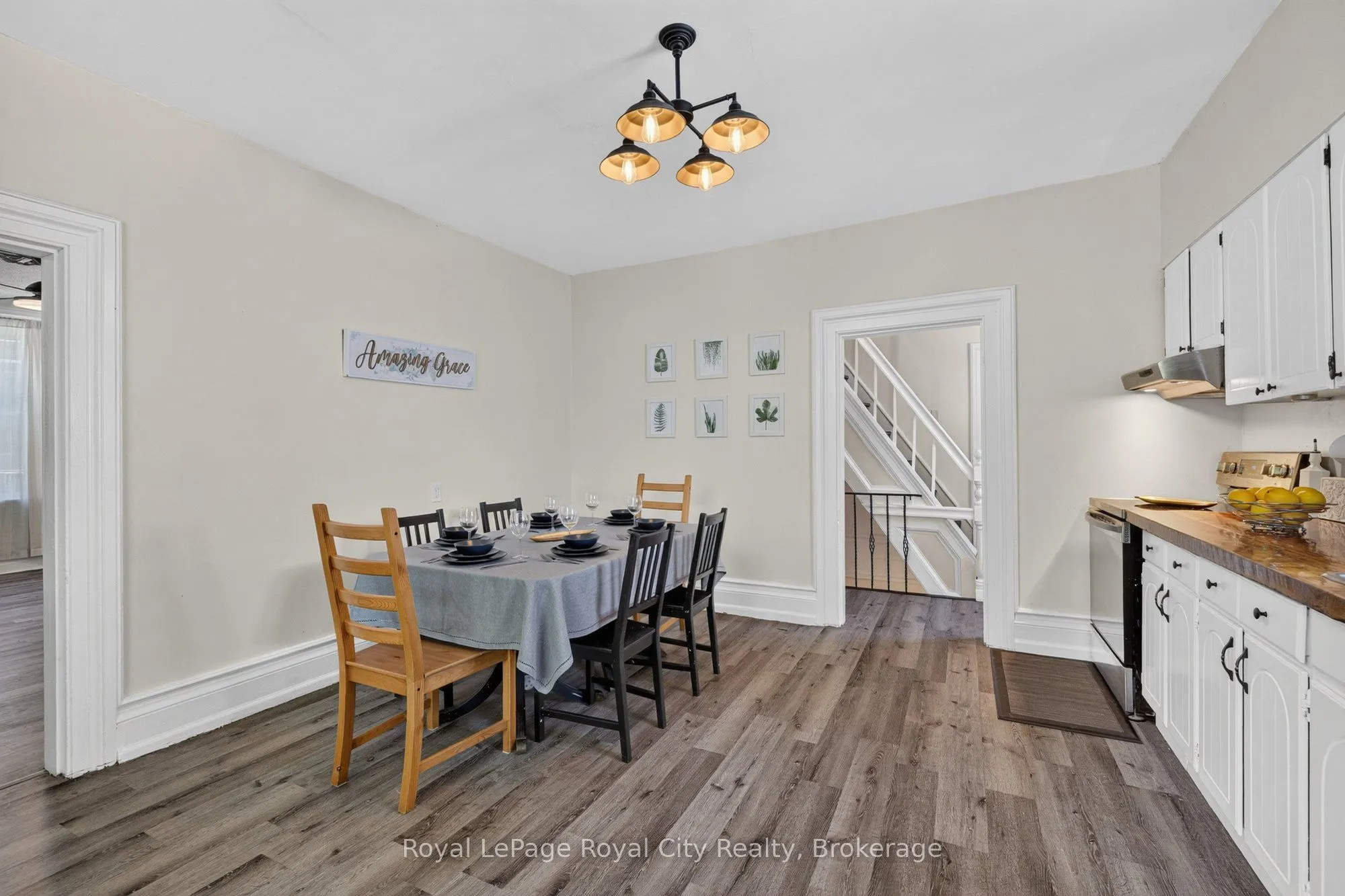 393 Main Street S