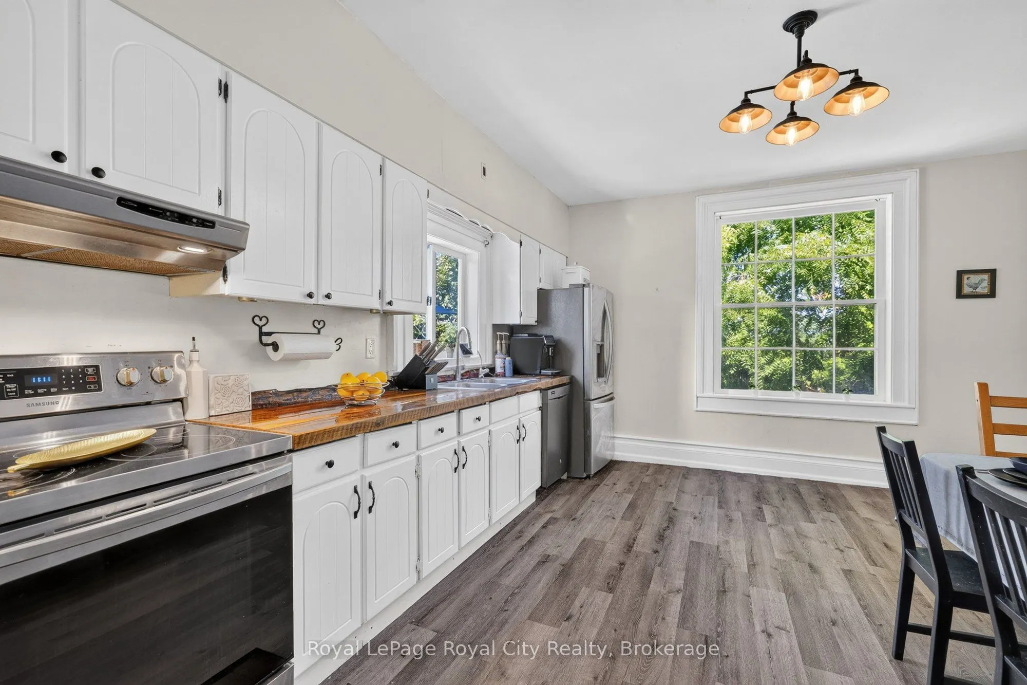 393 Main Street S