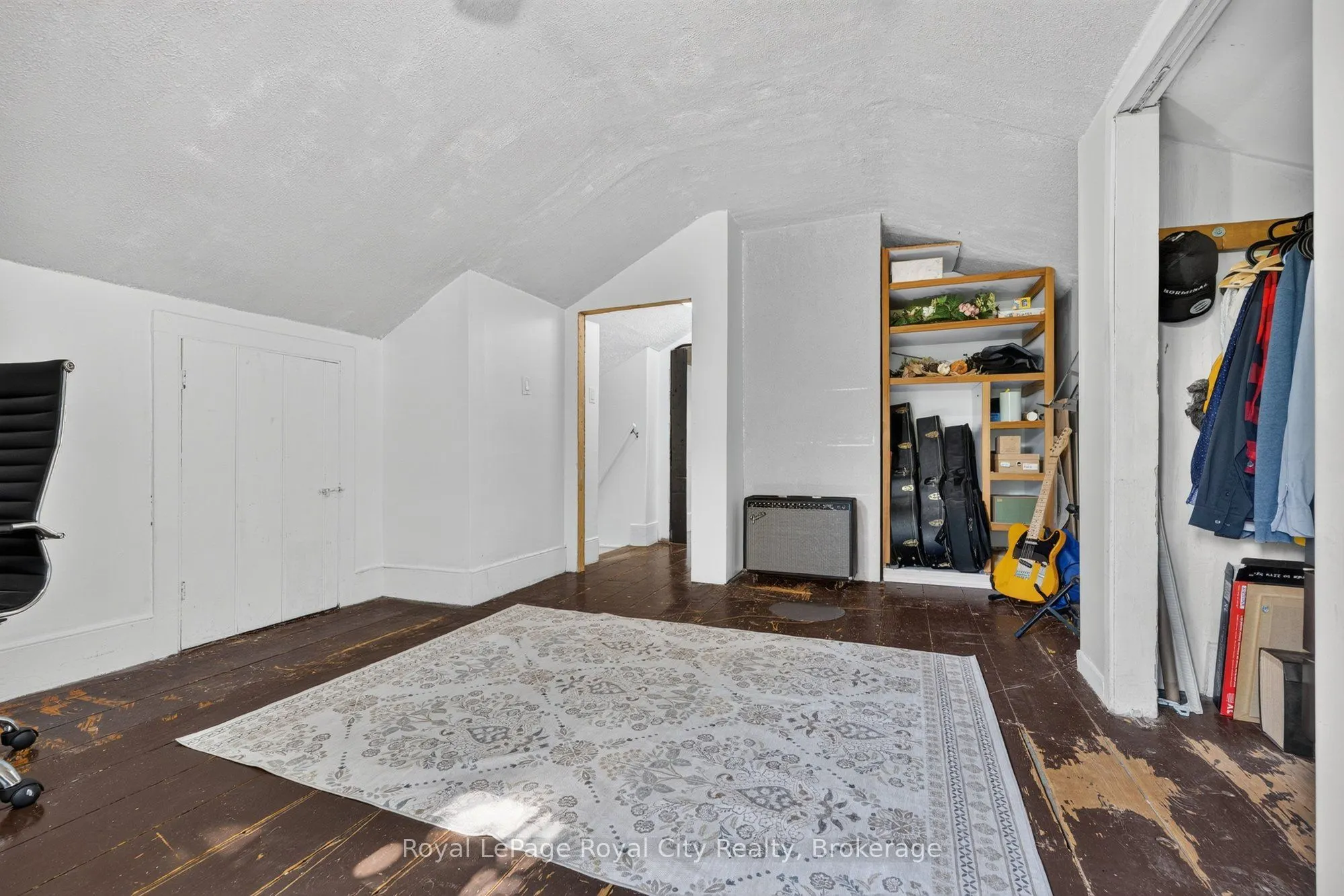 393 Main Street S