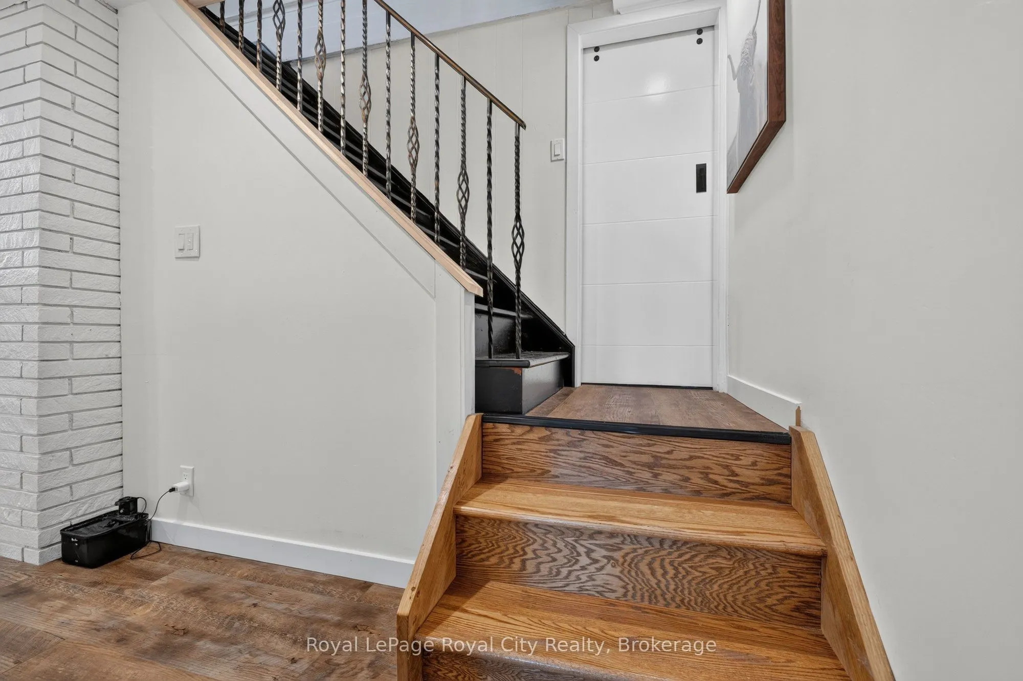393 Main Street S