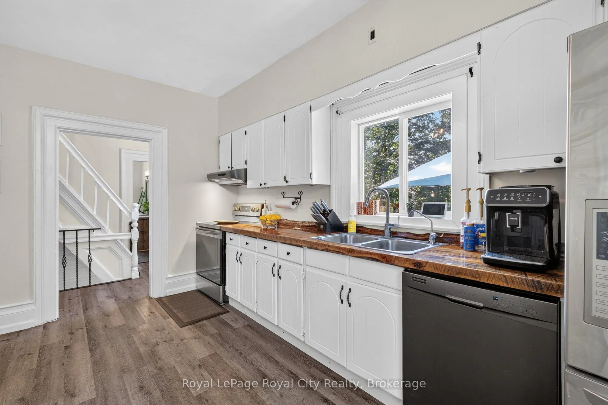 393 Main Street S