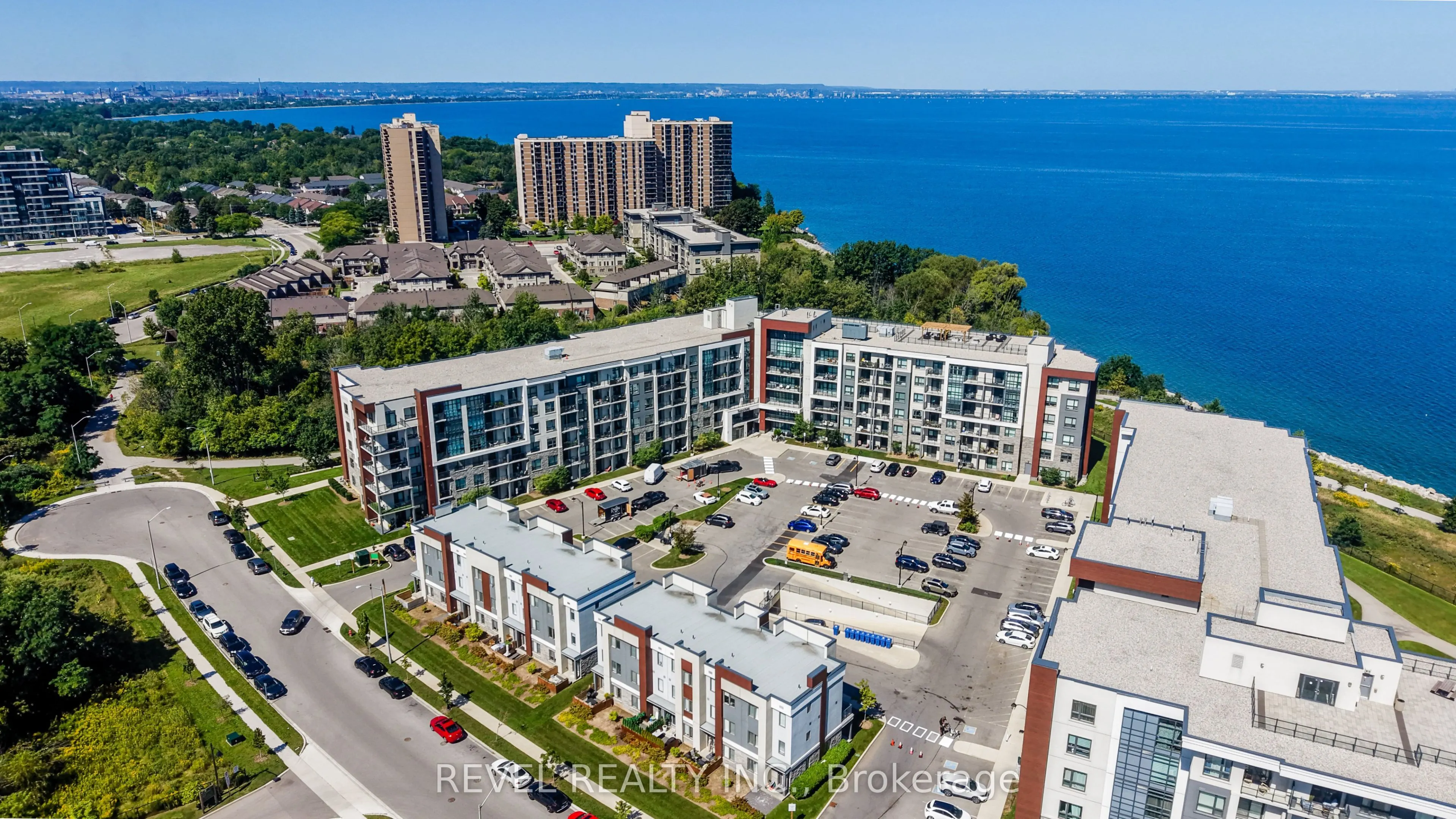 125 Shoreview Place #235