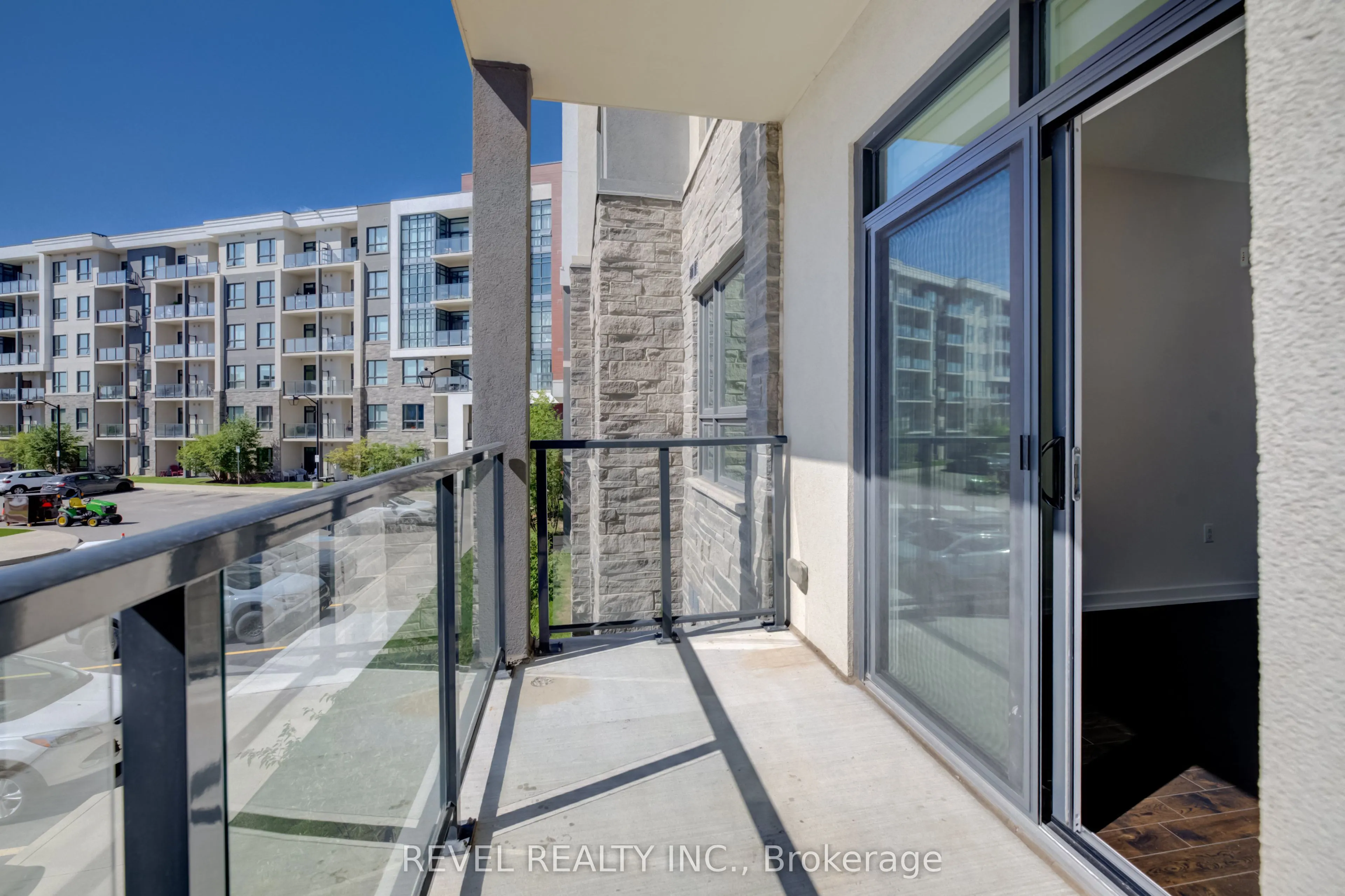 125 Shoreview Place #235