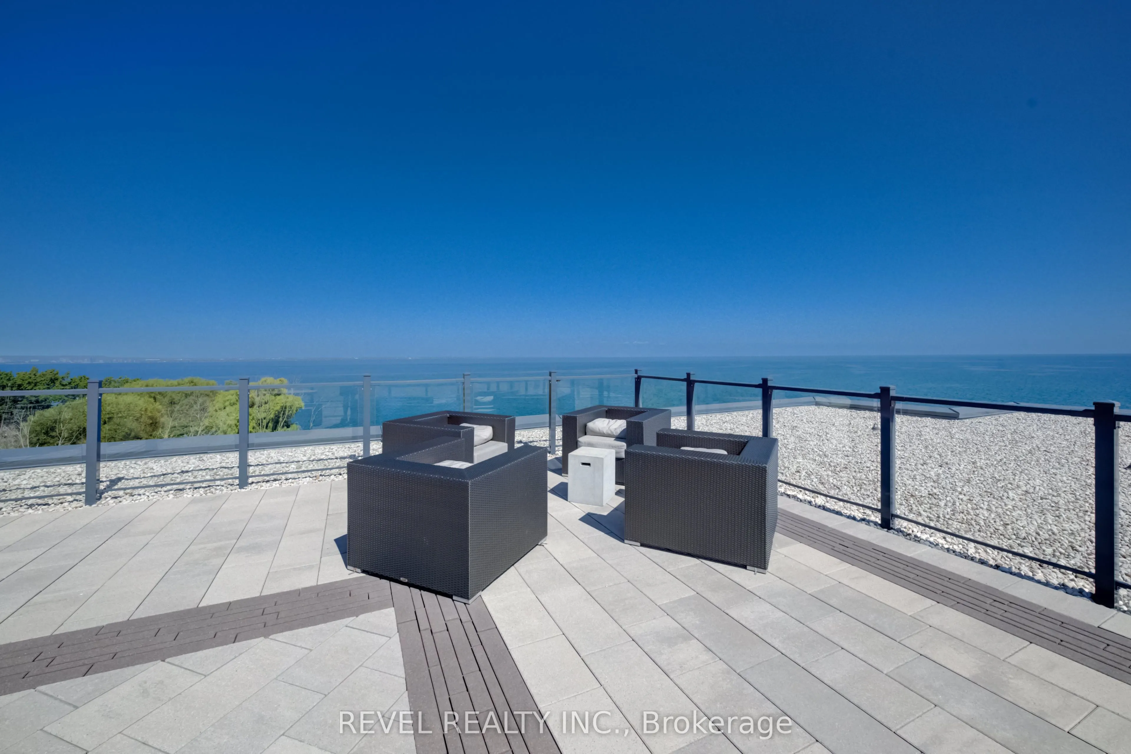 125 Shoreview Place #235