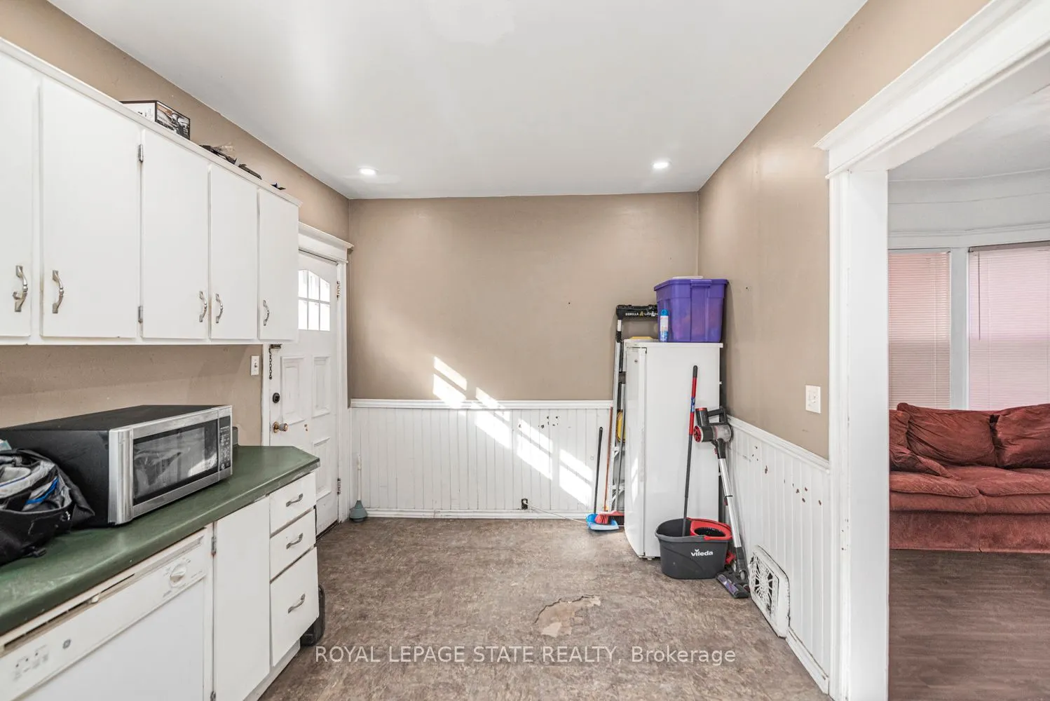 39 Arthur Avenue N