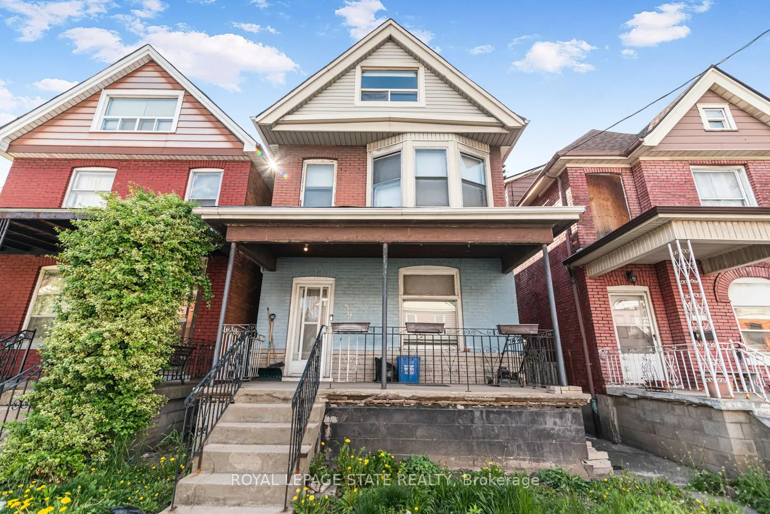 39 Arthur Avenue N