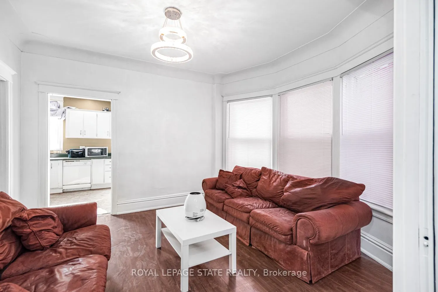 39 Arthur Avenue N