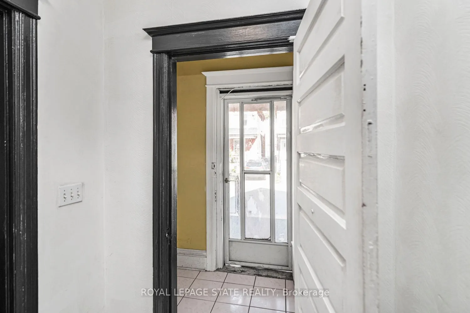 39 Arthur Avenue N