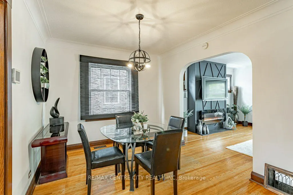123 1/2 Myrtle Street