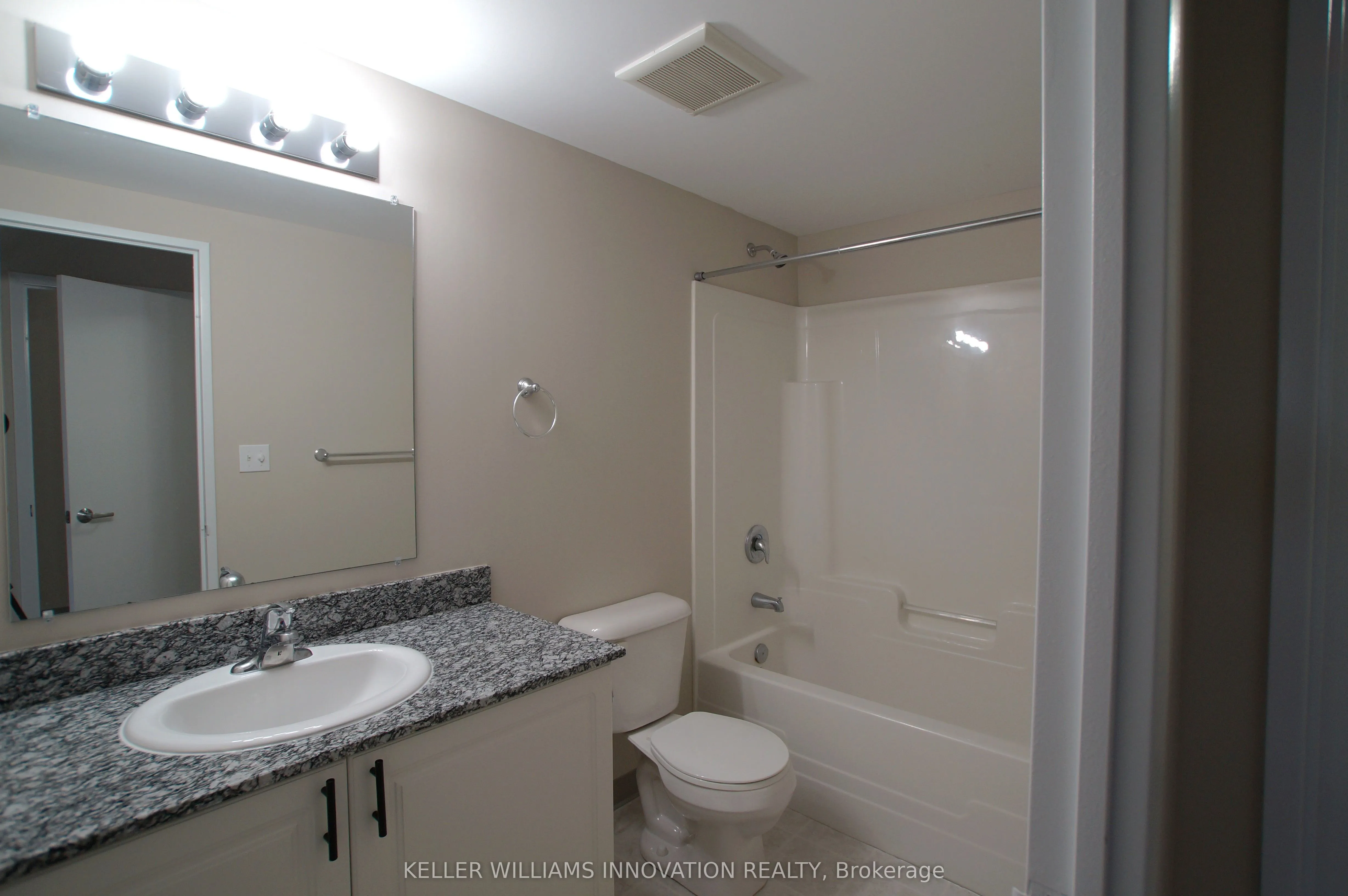 239 Auburn Drive #418