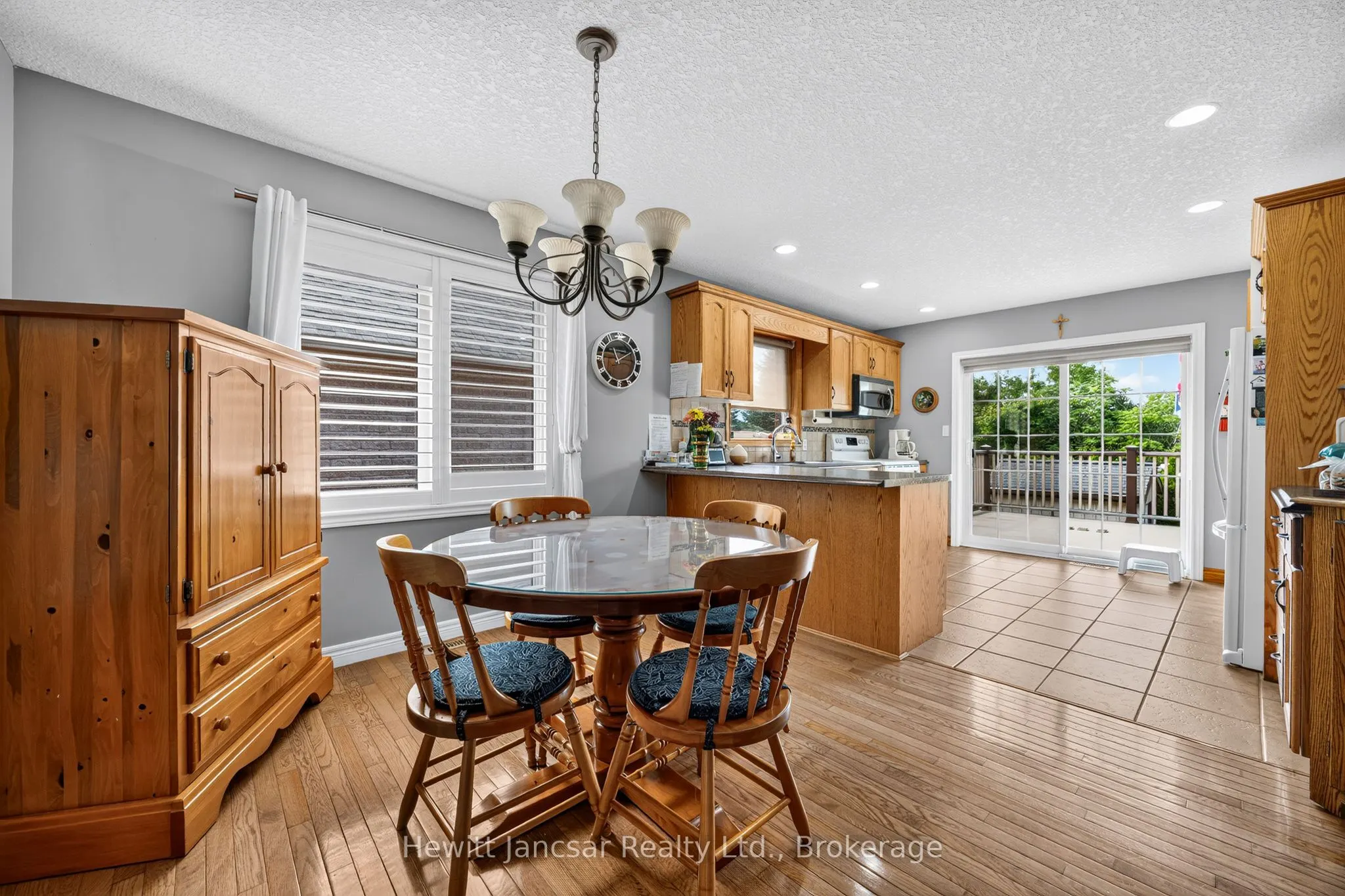 106 Kingfisher Avenue