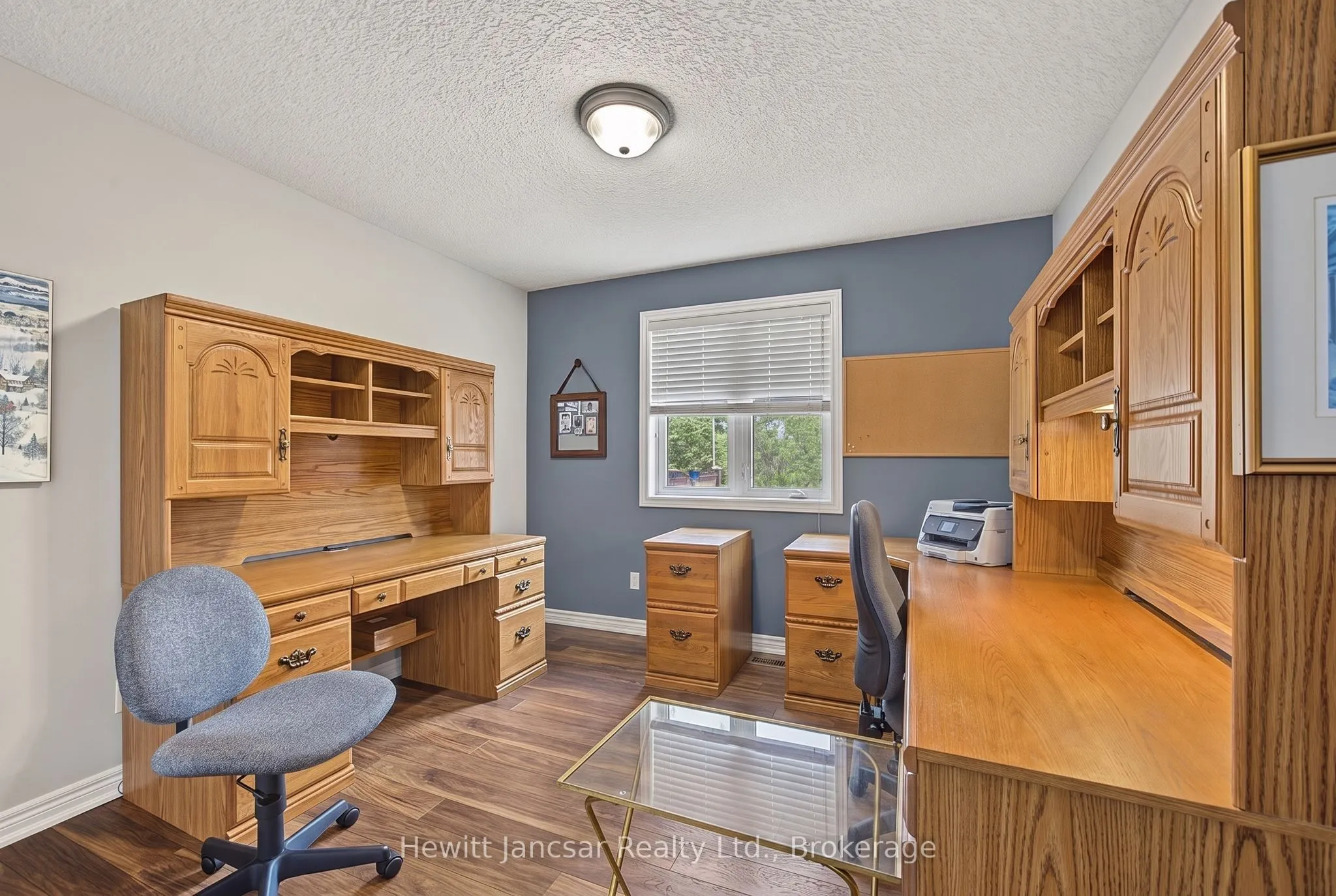106 Kingfisher Avenue