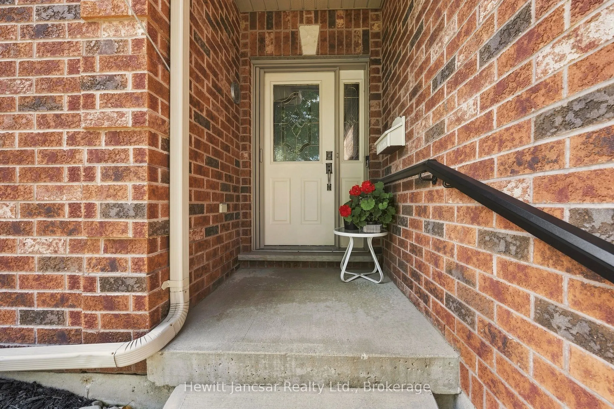106 Kingfisher Avenue