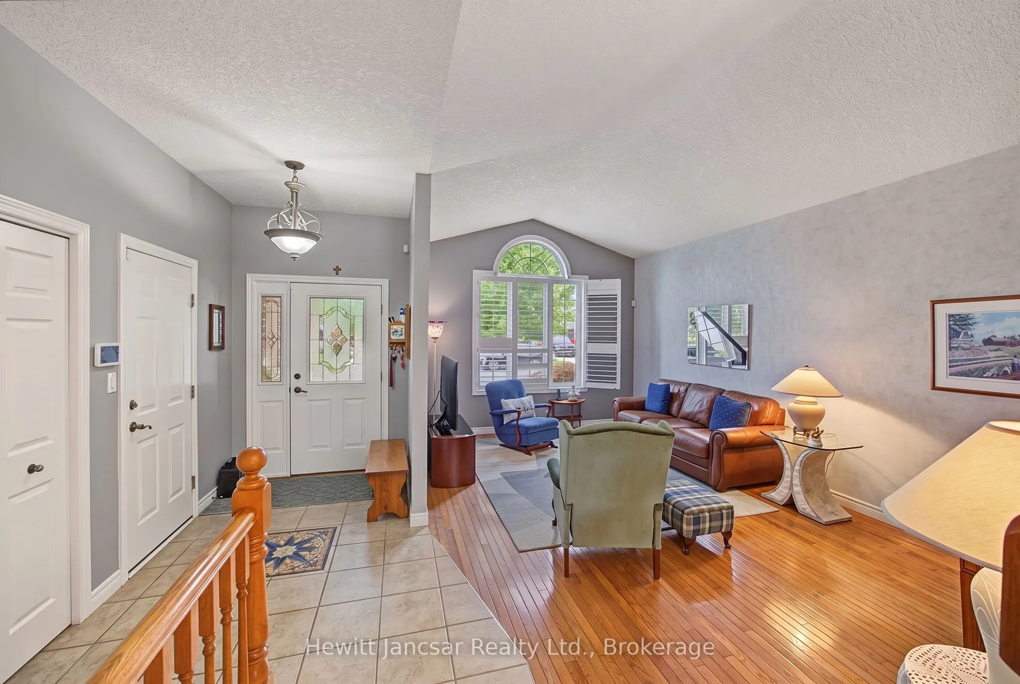 106 Kingfisher Avenue