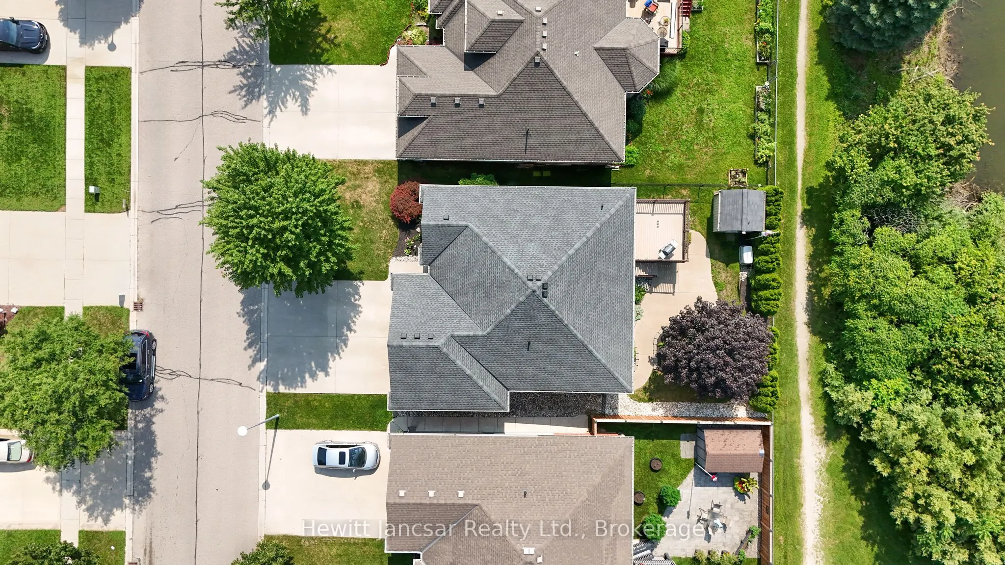 106 Kingfisher Avenue