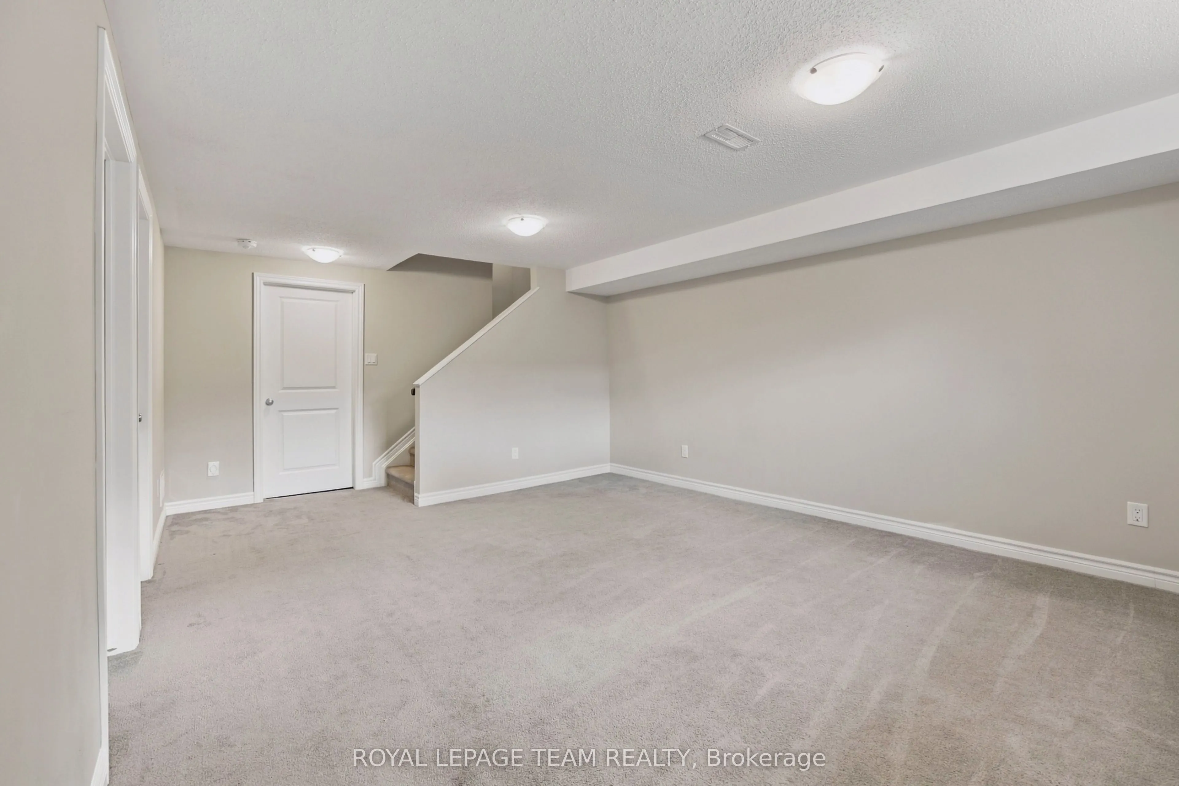 183 Bandelier Way